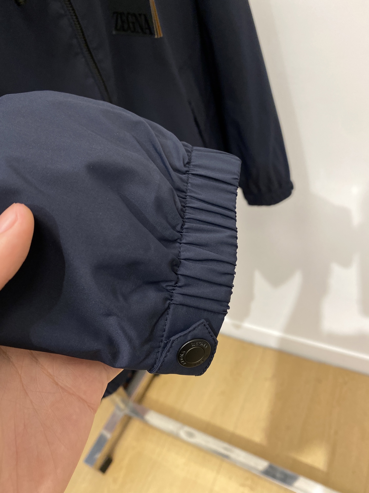 杰尼亚、2025新品夹克外套，时尚帅气，简约百搭款，原版五金辅料logo，定制原版面料，不仅挺括，保持潮