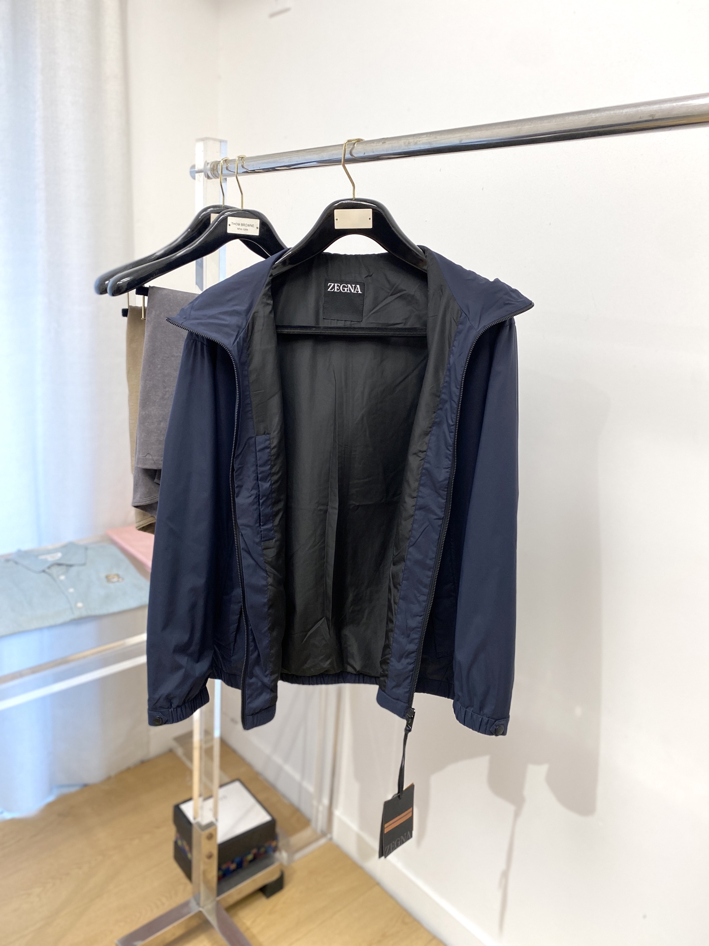 杰尼亚、2025新品夹克外套，时尚帅气，简约百搭款，原版五金辅料logo，定制原版面料，不仅挺括，保持潮