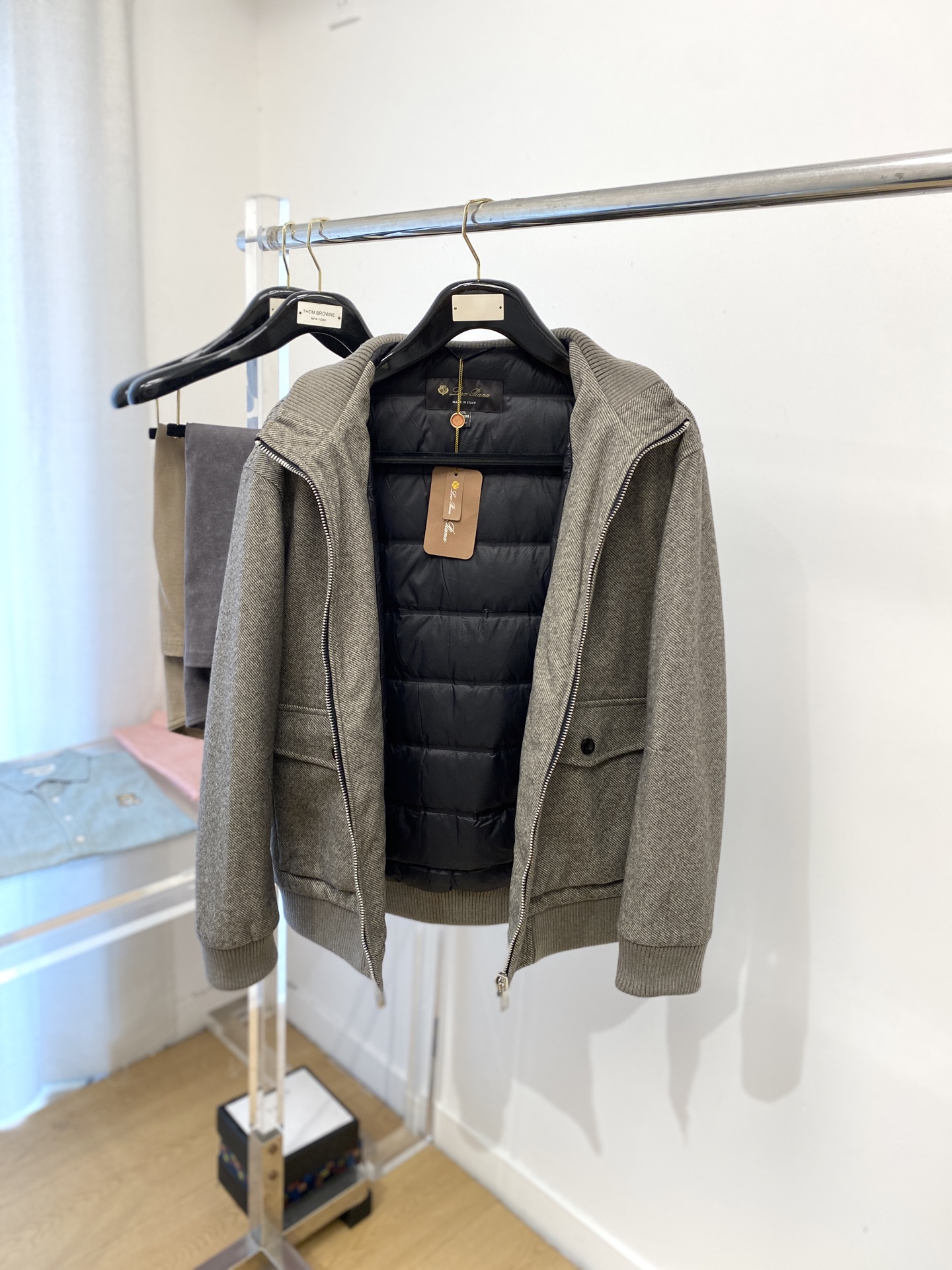 lP🆕、2025新品加绒夹克外套，时尚帅气，简约百搭款，原版五金辅料logo，定制原版面料，不仅挺括，保