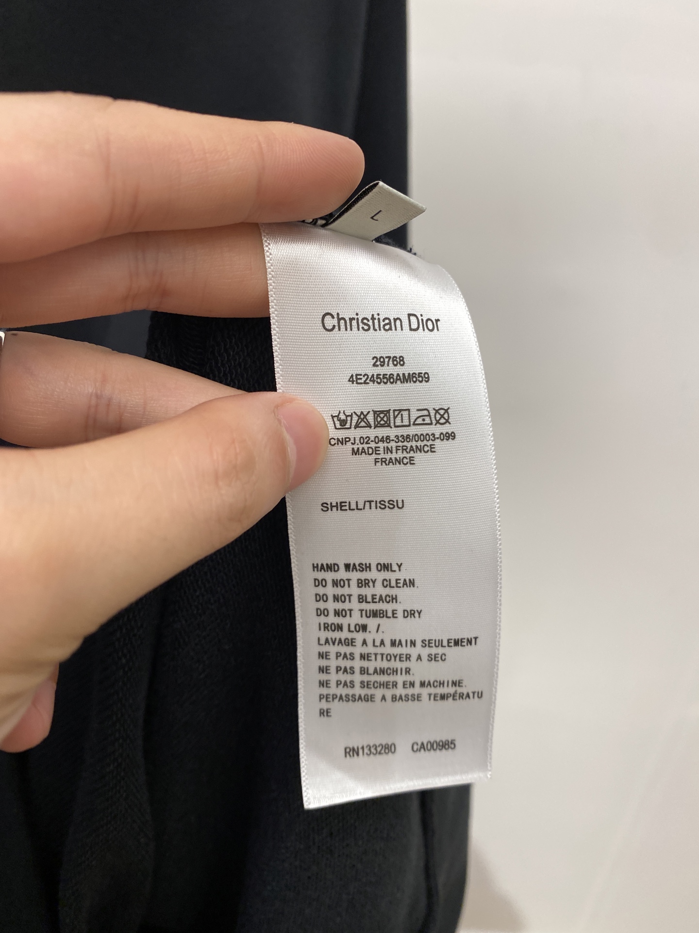 迪奥、2025最新款卫衣，帅气时尚，胸前顶级印花字母logo，简约百搭款。面料棉 不仅挺括，保持潮流的廓