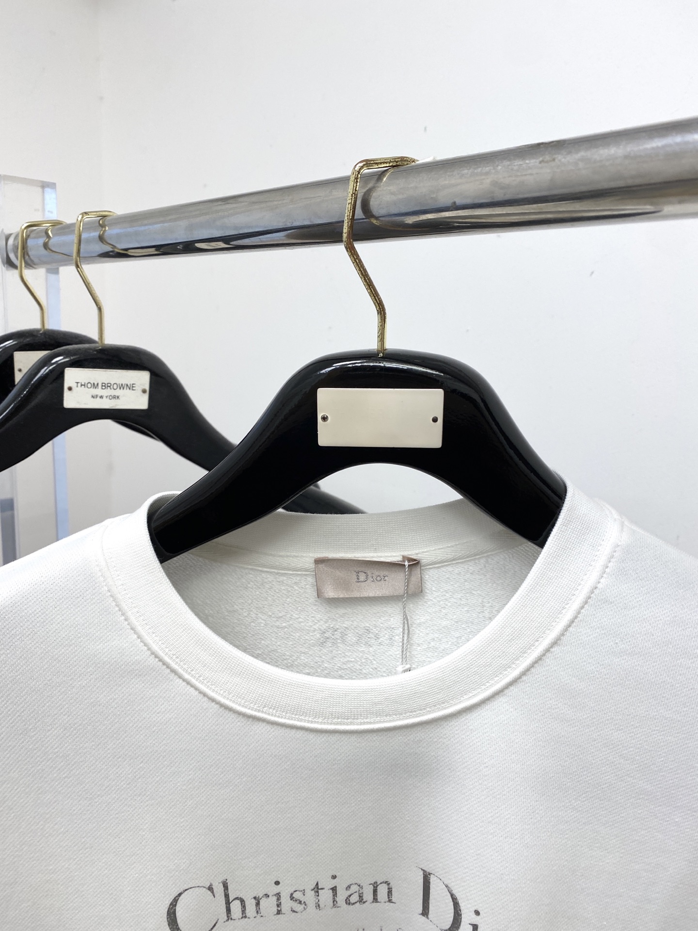 迪奥、2025最新款卫衣，帅气时尚，胸前顶级印花字母logo，简约百搭款。面料棉 不仅挺括，保持潮流的廓