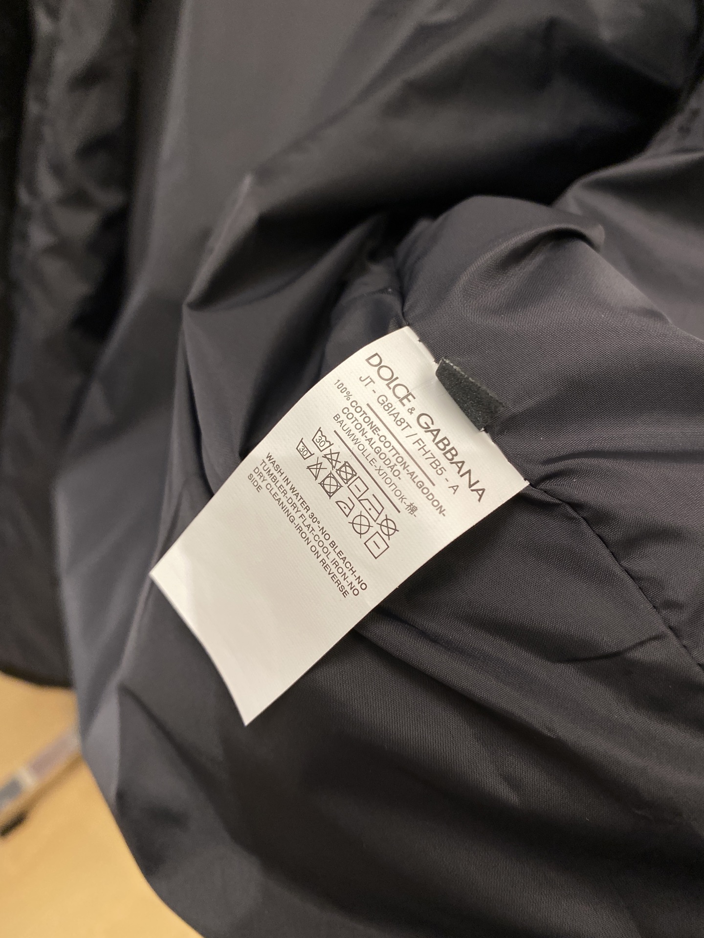 DG、2025新品夹克外套，时尚帅气，简约百搭款，顶级数码定位印花字母logo，定制原版面料，不仅挺括，