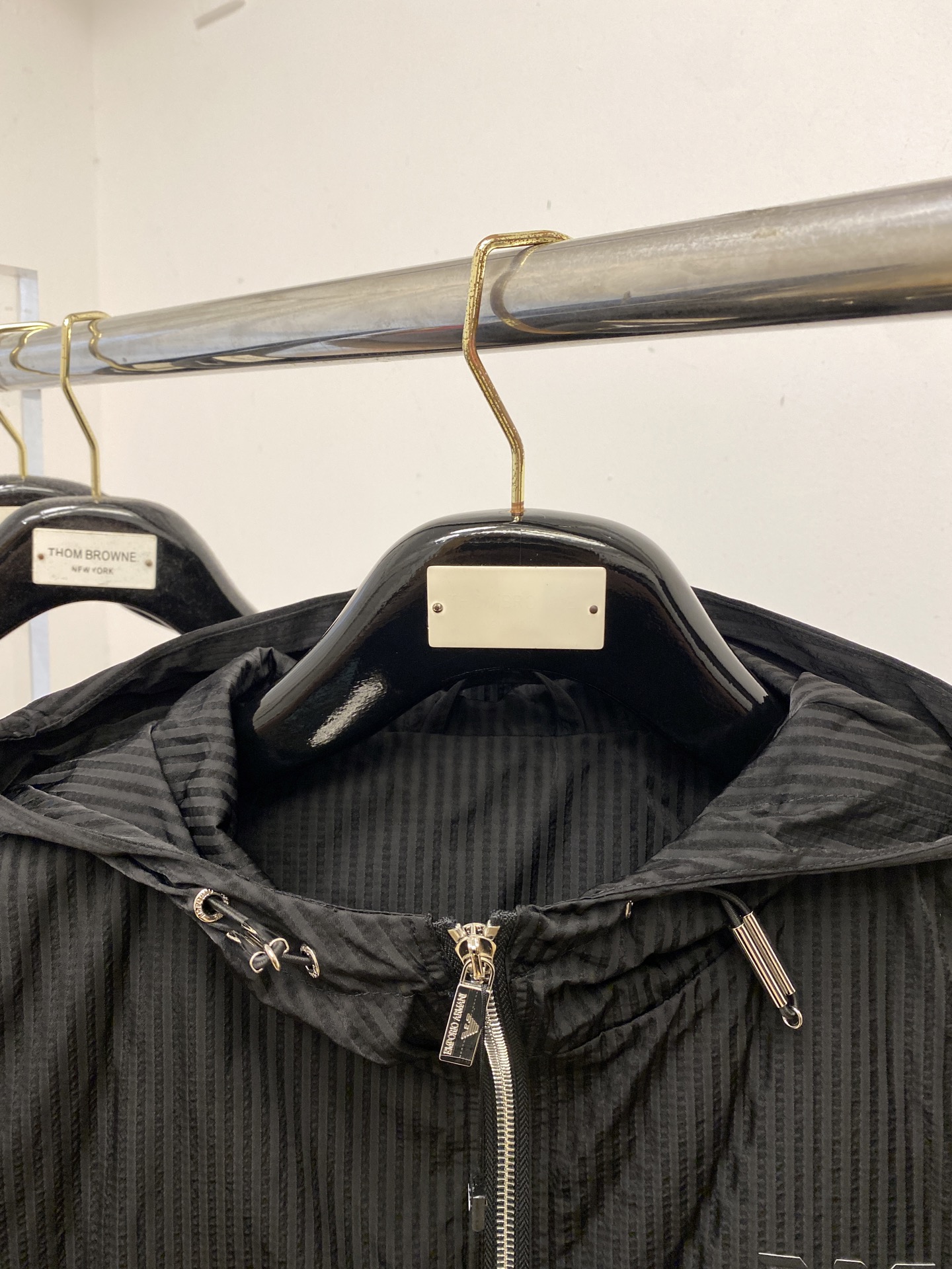 阿玛尼、2025新品夹克外套，时尚帅气，简约百搭款，胸前顶级印胶图案logo，定制原版面料，不仅挺括，保