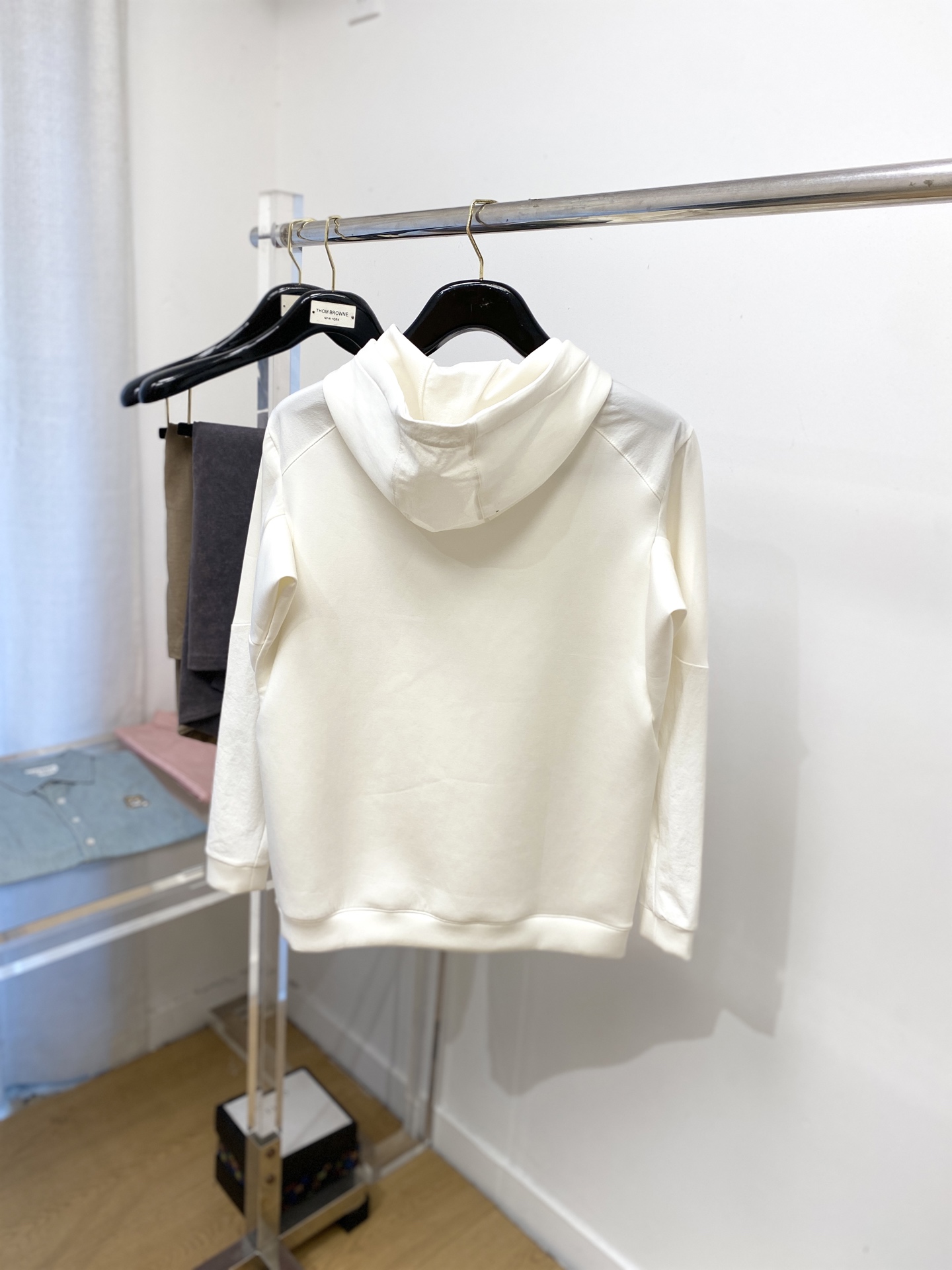 始祖鸟、2025最新款卫衣，帅气时尚，胸前精致刺绣图案logo，简约百搭款。面料棉 不仅挺括，保持潮流的