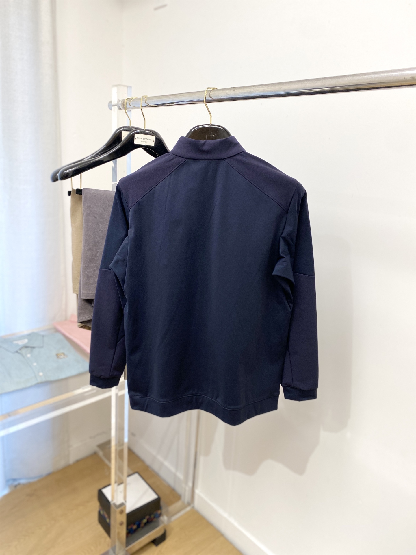 Brunello Cucinelli、2025最新款卫衣，帅气时尚，胸前精致刺绣图案logo，简约百搭款