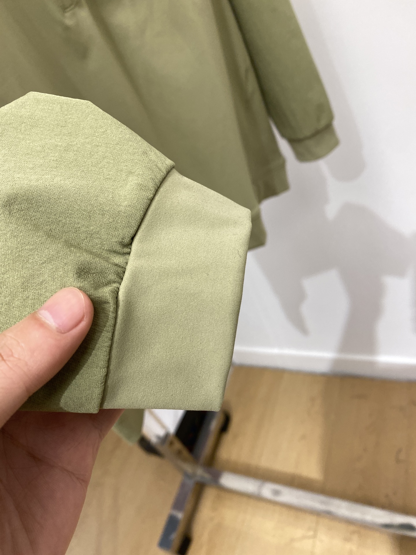 Brunello Cucinelli、2025最新款卫衣，帅气时尚，胸前精致刺绣图案logo，简约百搭款