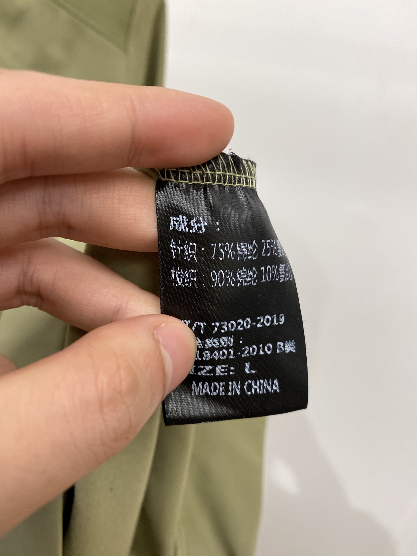 Brunello Cucinelli、2025最新款卫衣，帅气时尚，胸前精致刺绣图案logo，简约百搭款