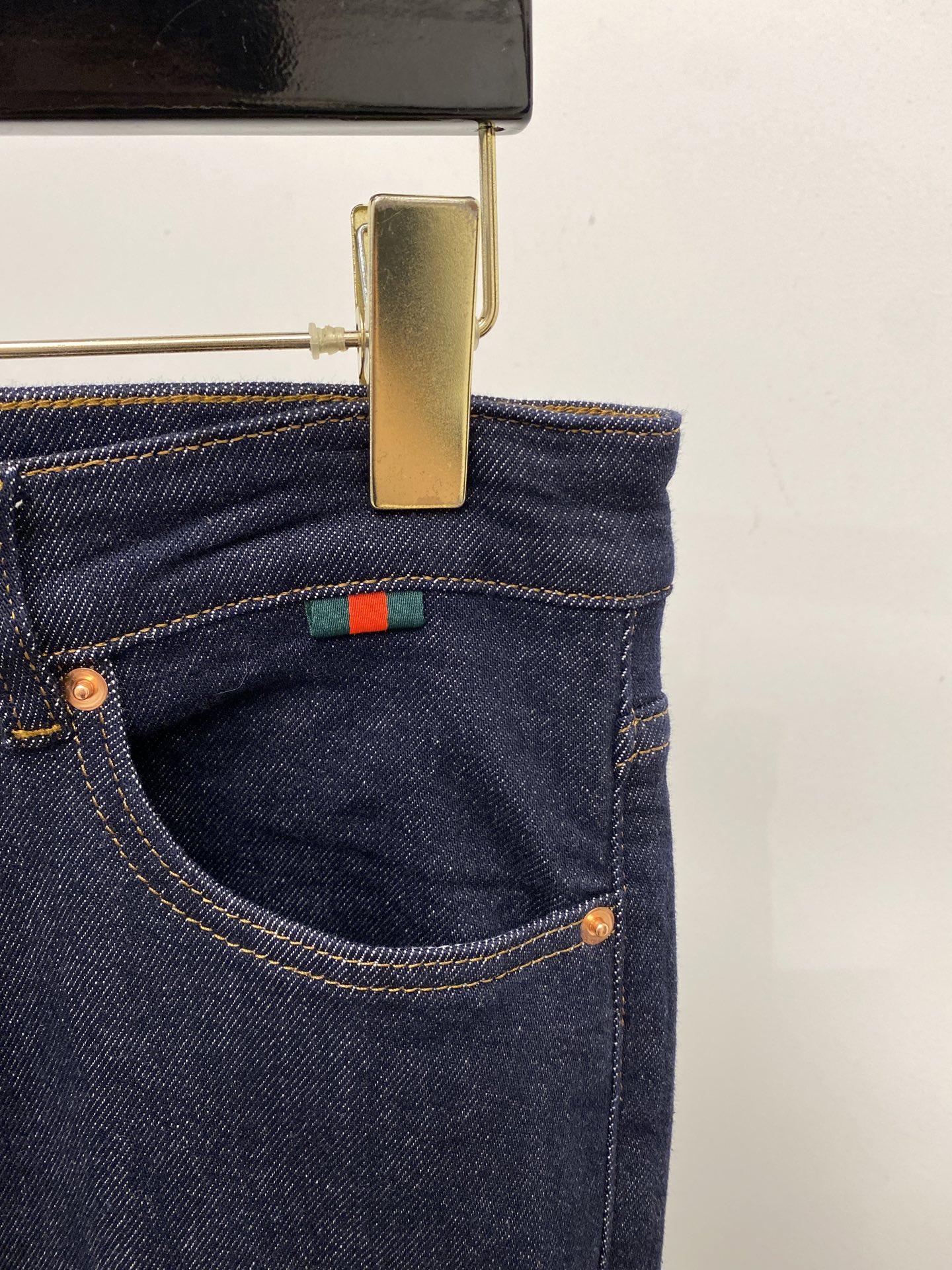 古奇、2025最新品，专柜同步有售，原单狠货，水洗休闲牛仔裤，进口原版水洗弹力面料，舒适有弹性，原版五金