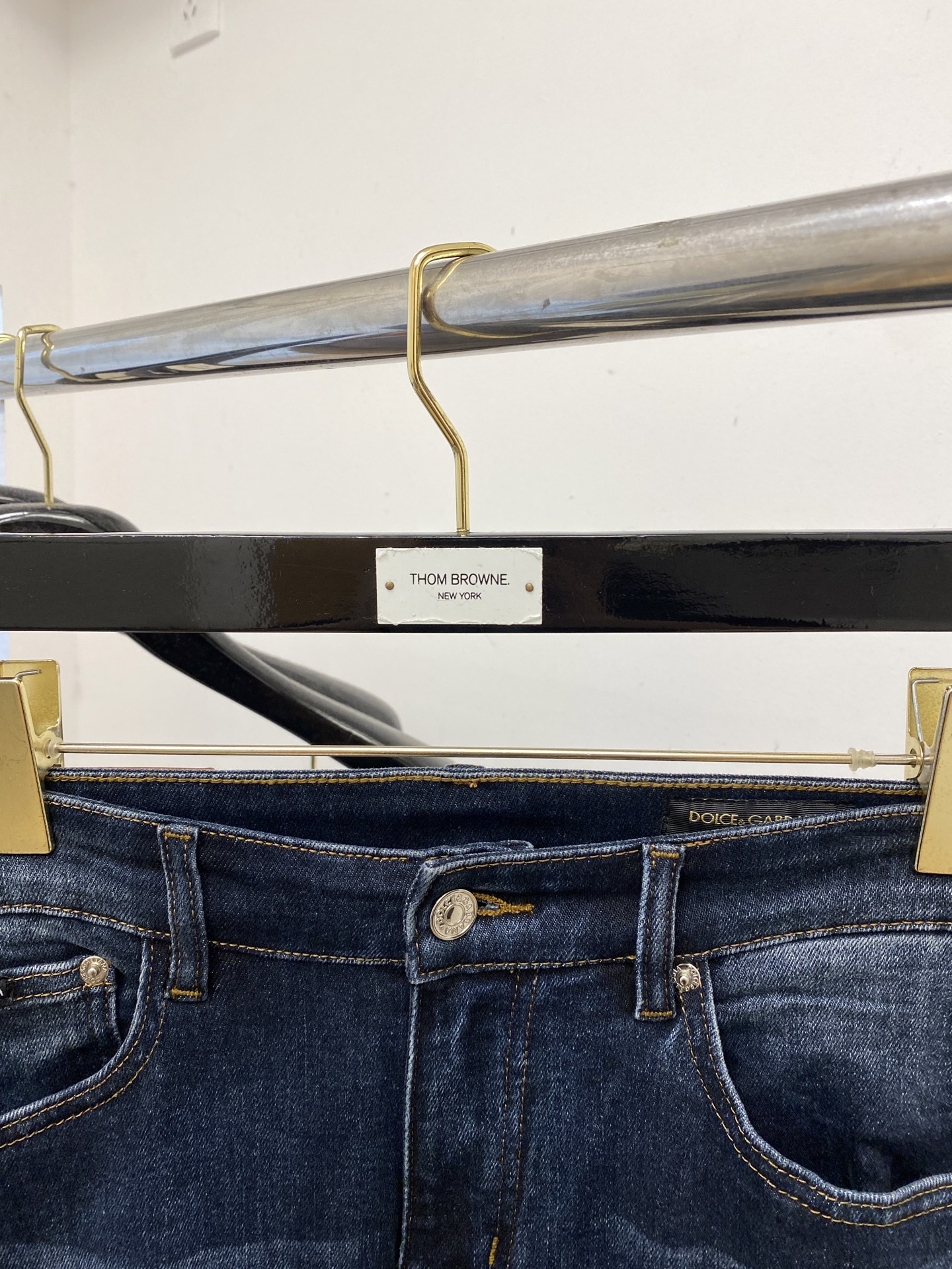 DG、2025最新品，专柜同步有售，原单狠货，水洗休闲牛仔裤，进口原版水洗弹力面料，舒适有弹性，原版五金