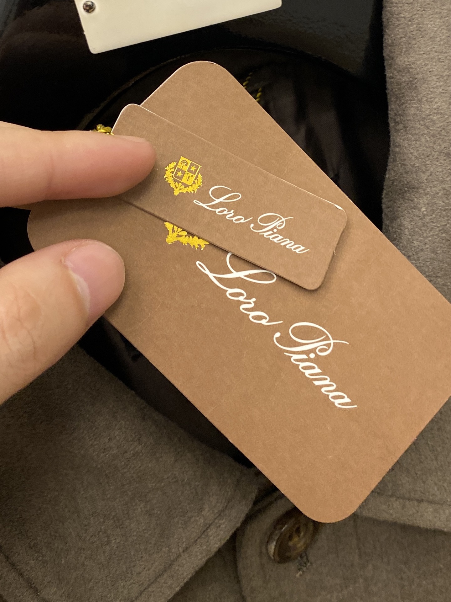 lP🆕、2025新品夹克外套，时尚帅气，简约百搭款，原版五金辅料logo，定制原版面料，不仅挺括，保持潮