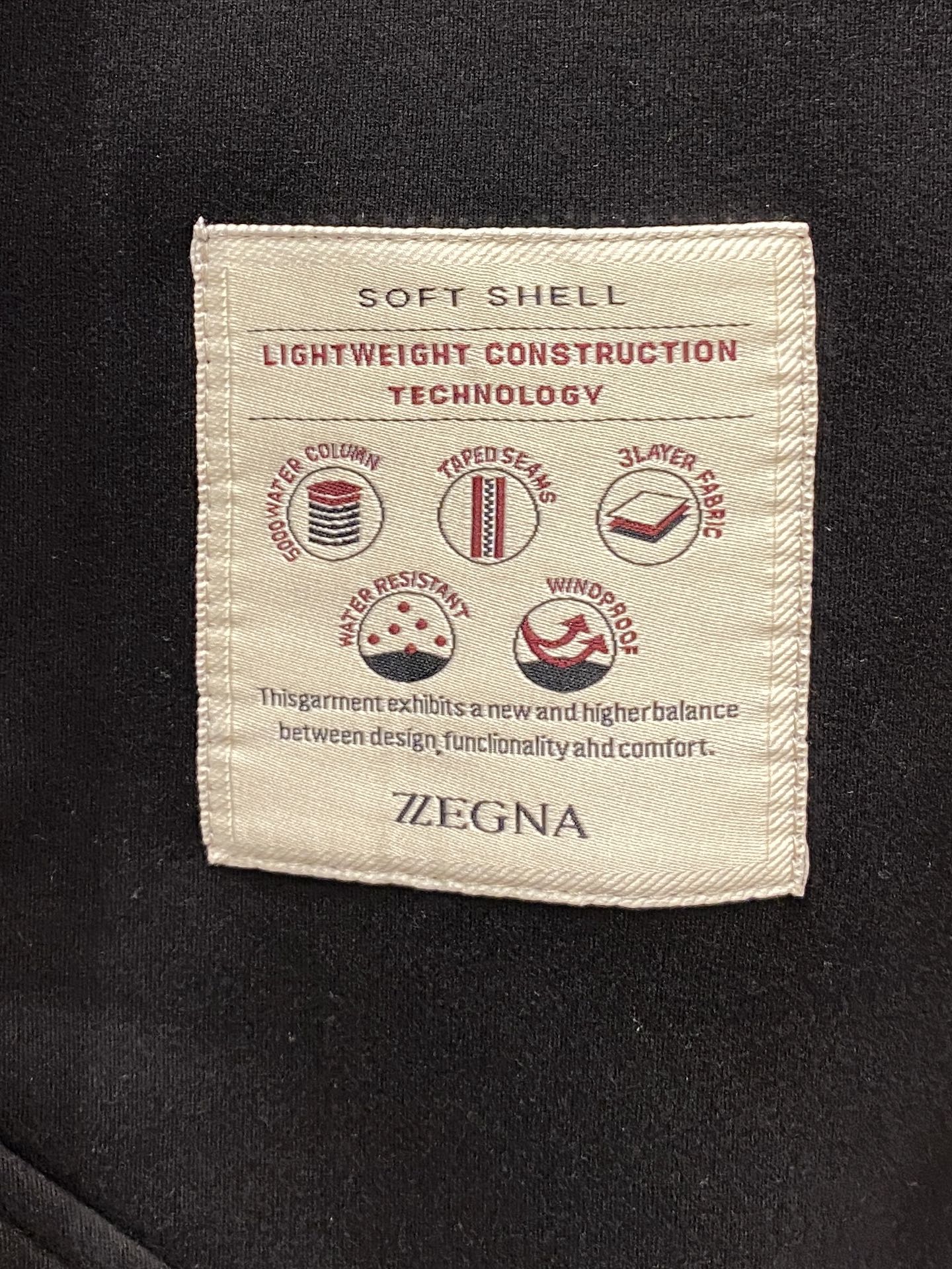 杰尼亚、2025新品夹克外套，时尚帅气，简约百搭款，衣下精致刺绣字母logo，定制原版面料，不仅挺括，保