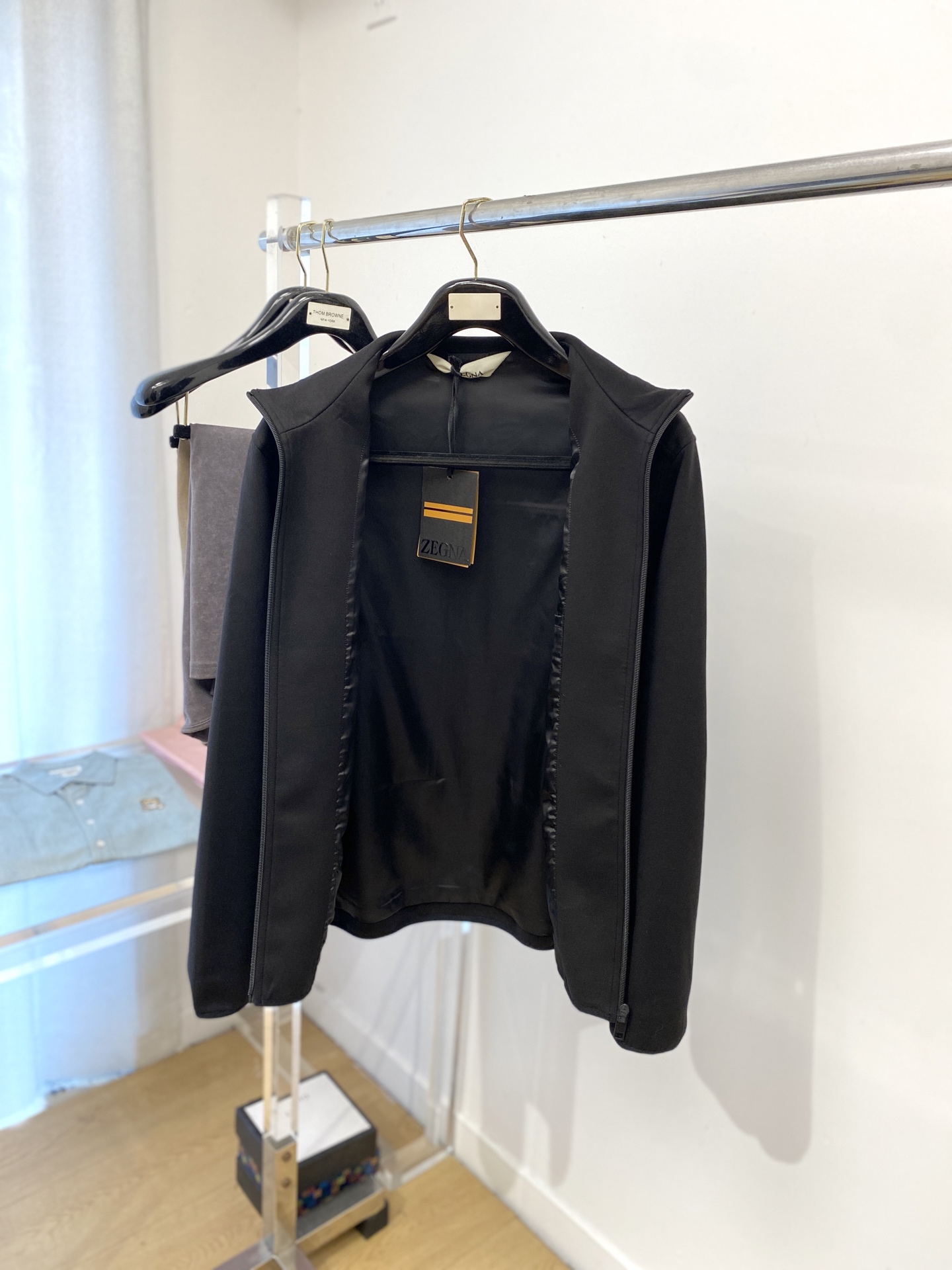 杰尼亚、2025新品夹克外套，时尚帅气，简约百搭款，衣下精致刺绣字母logo，定制原版面料，不仅挺括，保