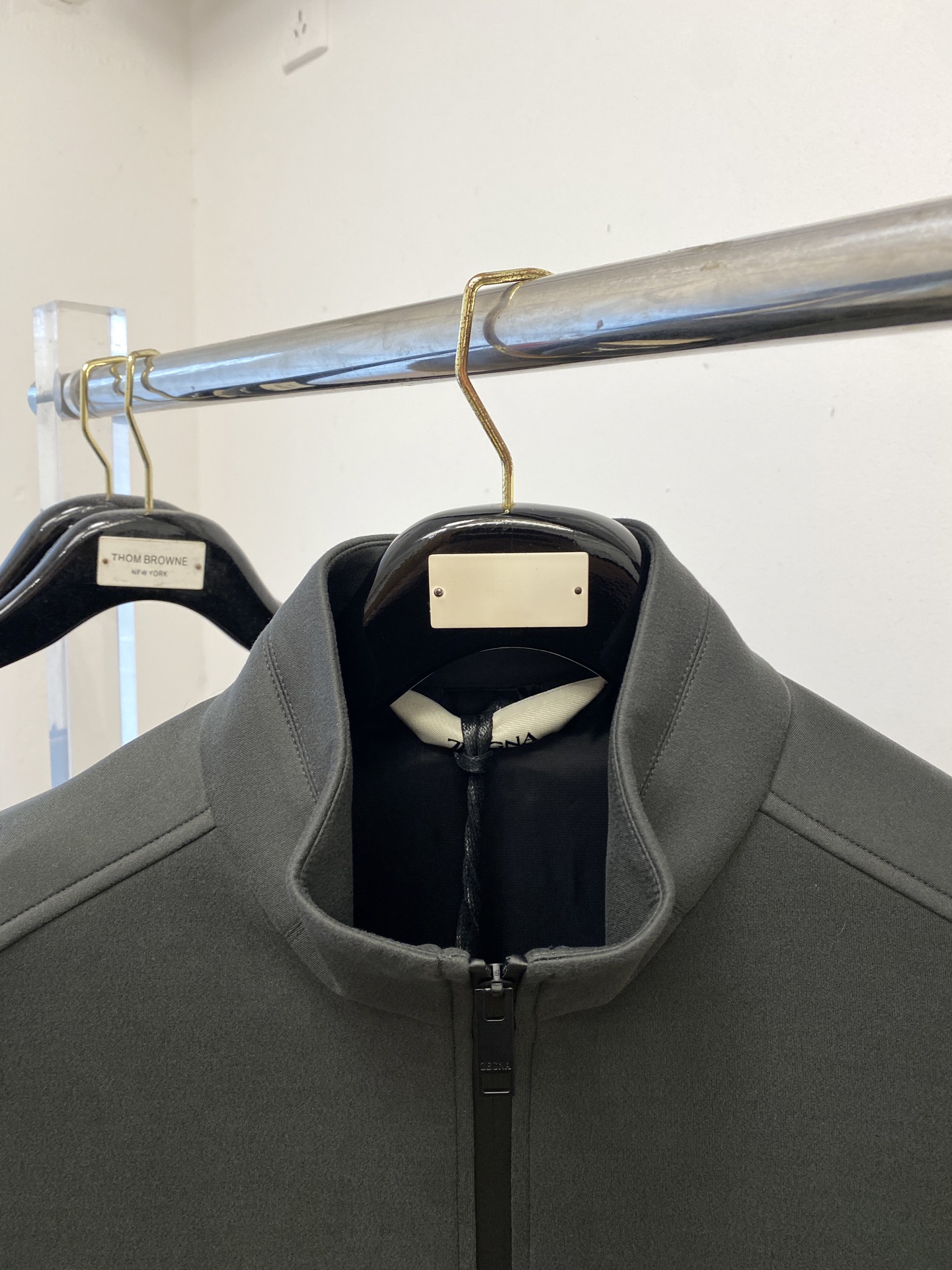 杰尼亚、2025新品夹克外套，时尚帅气，简约百搭款，衣下精致刺绣字母logo，定制原版面料，不仅挺括，保