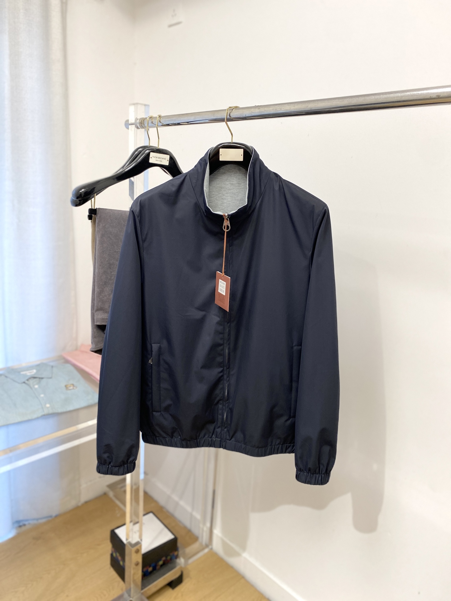 NO:516591,LP, 2025 new double-sided jacket, fashionable and handsome, simple and versatile style, original hardware and accessories logo, customized original fabric, not only crisp, maintains the trendy silhouette, and is comfortable to wear, the yarn weaving is more delicate, the number M-4XL, loro piano, jackets & coats, jackets & coats, alexander wang19860909LP、2025新品双面穿夹克外套,时尚帅气,简约百搭款,原版五金辅料logo,定制原版面料,不仅挺括,保持潮流的廓形,又穿着舒适,纱织更细腻,码数M-4XL,,loro piana,jackets & coats,jackets & coats,alexander wang,Men's clothing