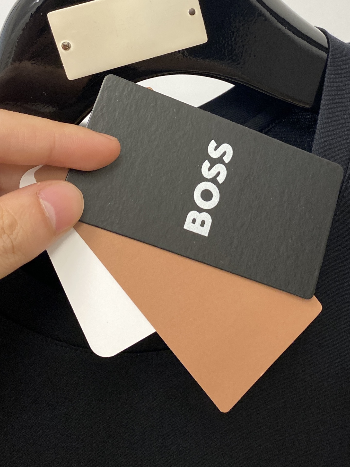 BOSS、2025新品短袖T恤，帅气时尚，胸前顶级印胶字母logo，简约百搭款。面料棉 不仅挺括，保持潮