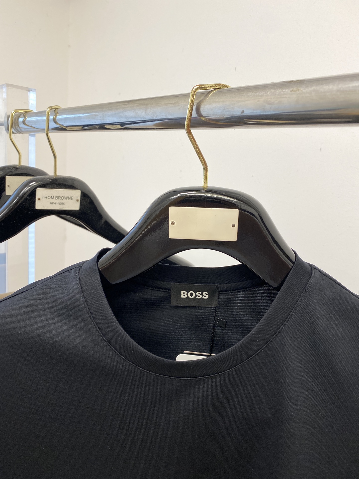 BOSS、2025新品短袖T恤，帅气时尚，胸前顶级印胶字母logo，简约百搭款。面料棉 不仅挺括，保持潮