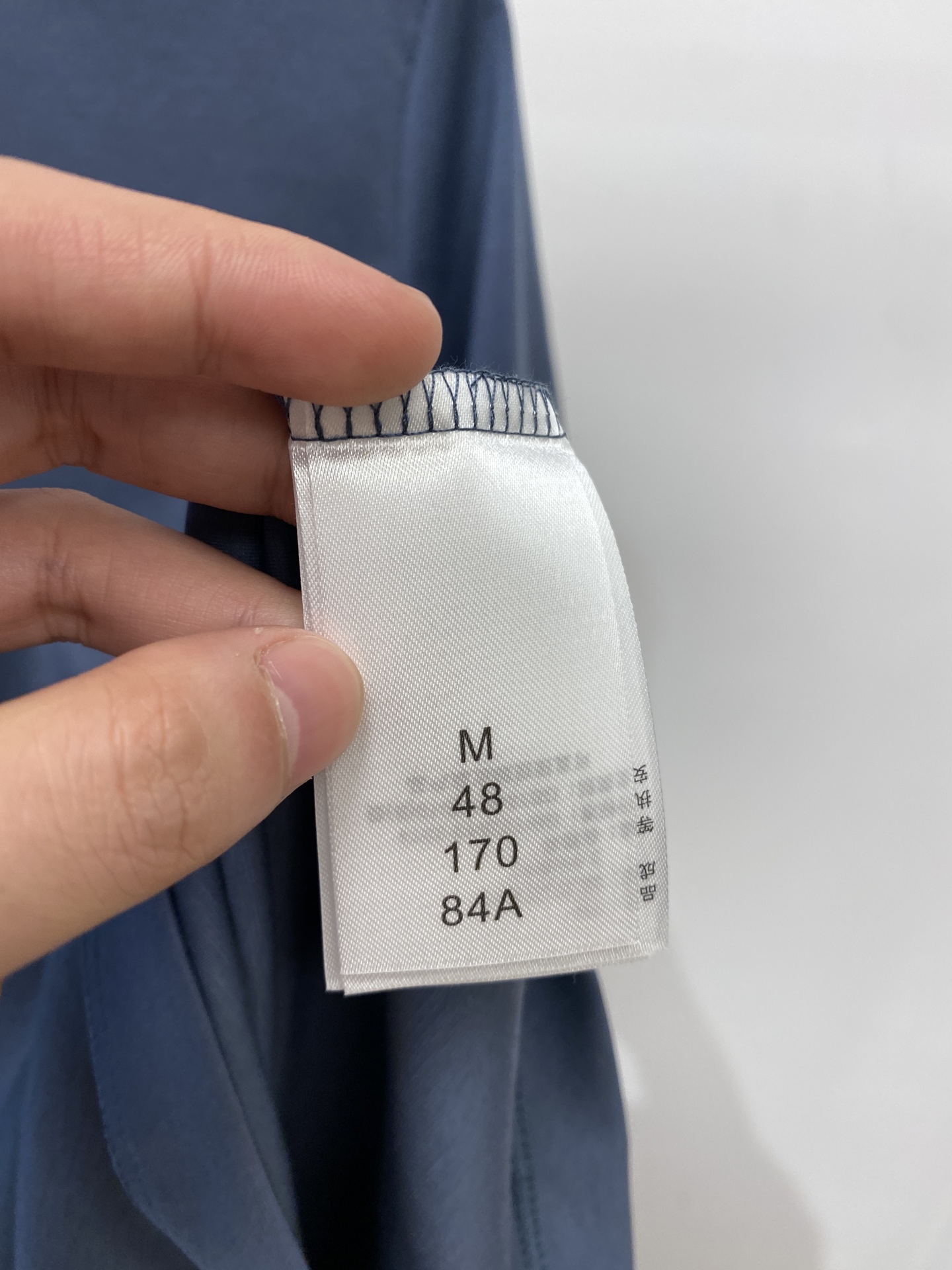 阿玛尼、2025新品短袖T恤，帅气时尚，胸前顶级印胶图案logo，简约百搭款。面料棉 不仅挺括，保持潮流