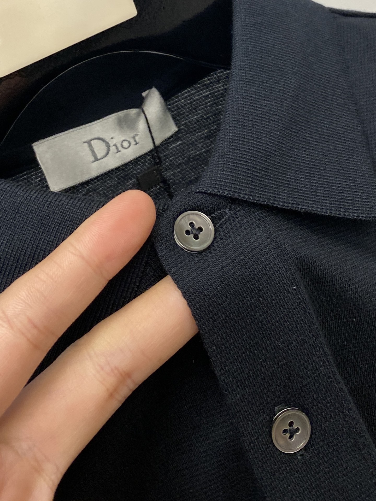 迪奥、2025新品短袖T恤，帅气时尚，顶级原版辅料logo，简约百搭款。面料棉 不仅挺括，保持潮流的廓形