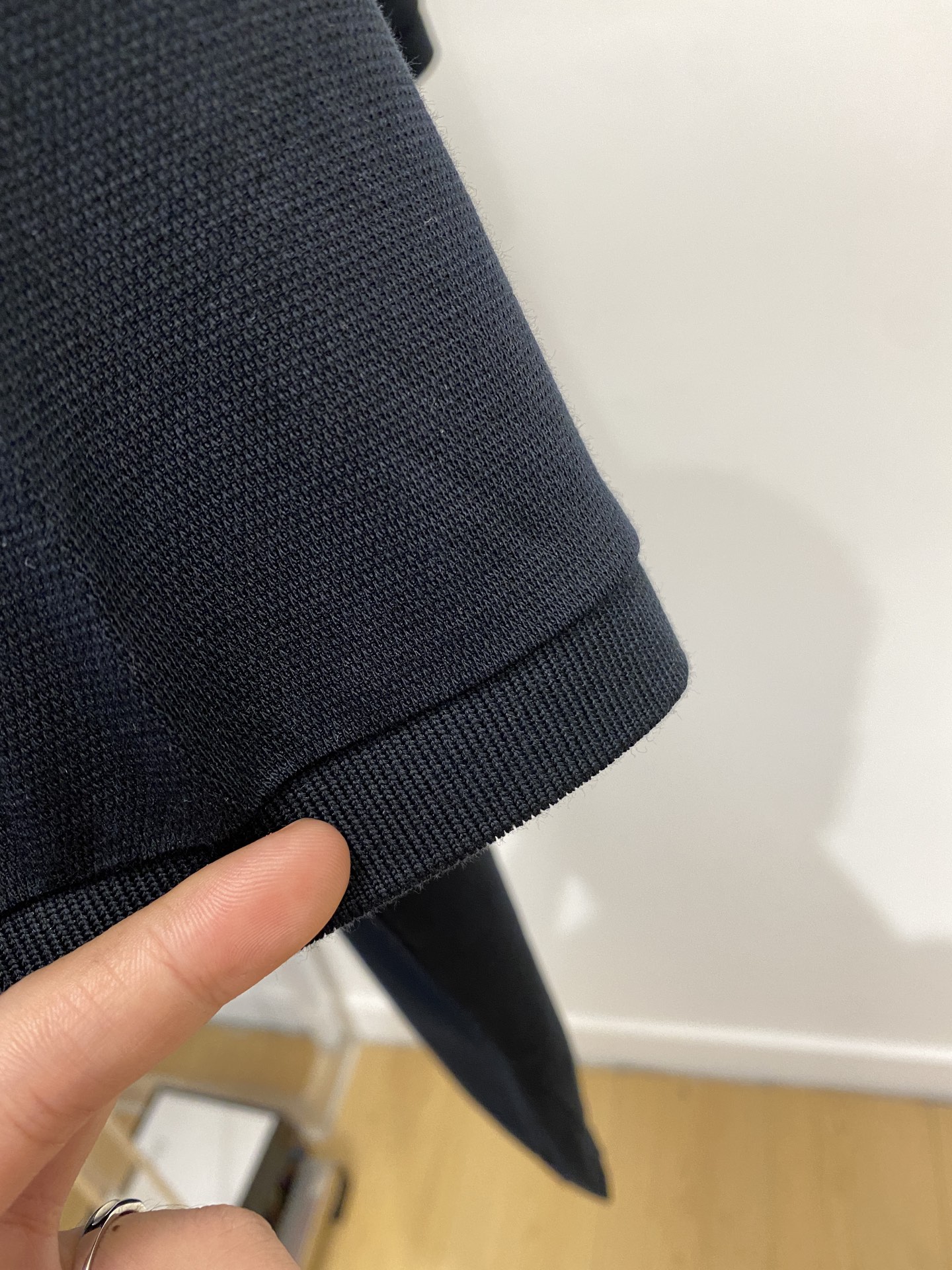 迪奥、2025新品短袖T恤，帅气时尚，顶级原版辅料logo，简约百搭款。面料棉 不仅挺括，保持潮流的廓形