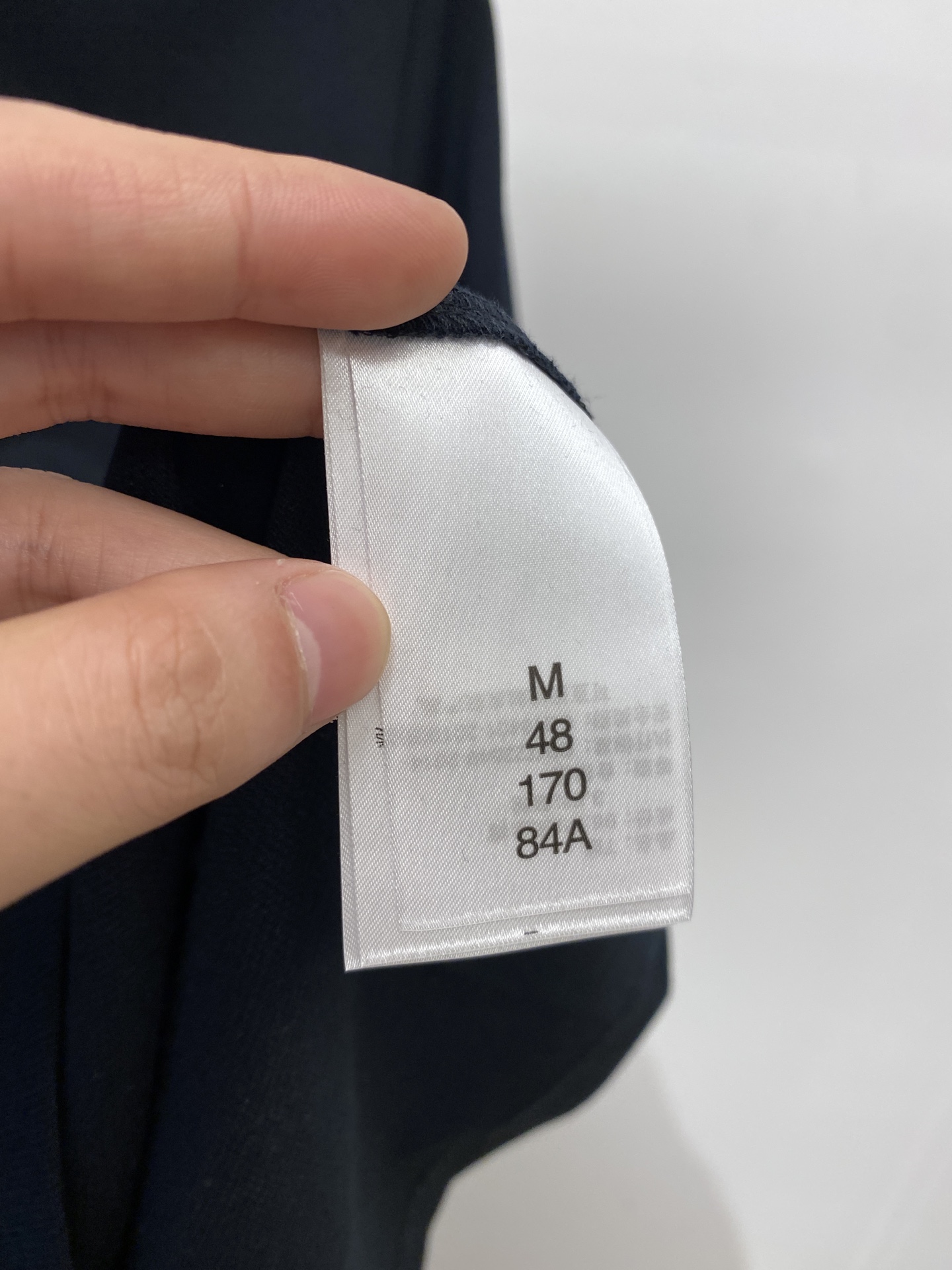 迪奥、2025新品短袖T恤，帅气时尚，顶级原版辅料logo，简约百搭款。面料棉 不仅挺括，保持潮流的廓形