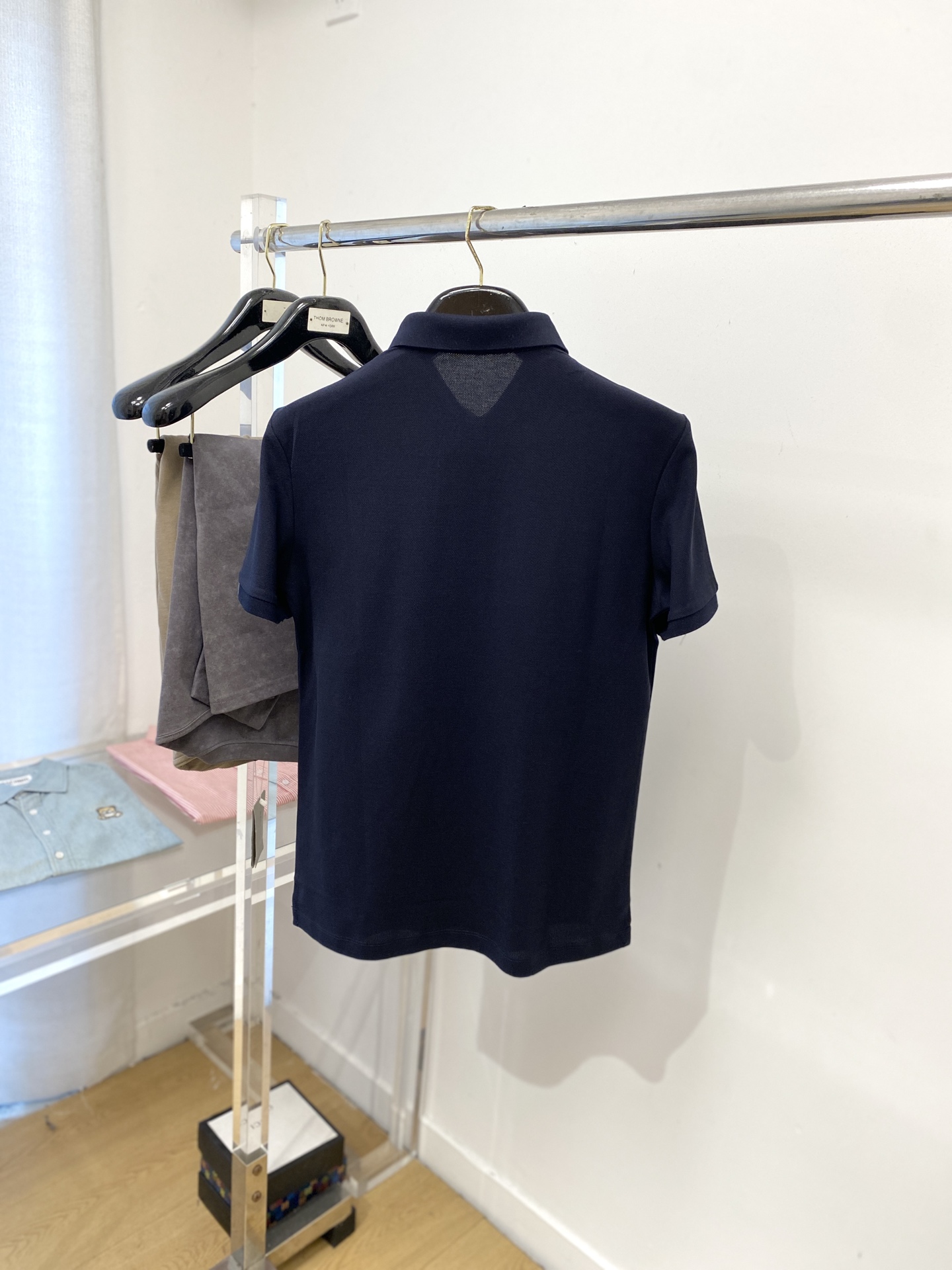 DG、2025新品短袖T恤，帅气时尚，胸前精致刺绣字母logo，简约百搭款。面料棉 不仅挺括，保持潮流的