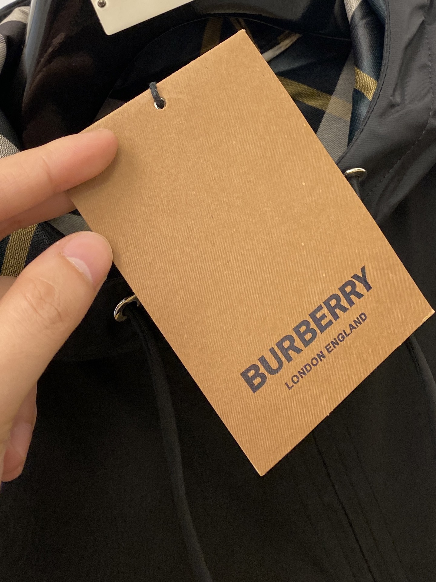 巴宝莉、2025新品夹克外套，时尚帅气，简约百搭款，胸前精致刺绣图案logo，定制原版面料，不仅挺括，保