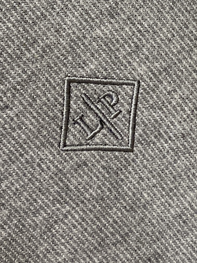 ￼ lP🆕、2025新品夹克马甲外套，时尚帅气，简约百搭款，胸前精致刺绣字母logo，定制原版面料，不仅