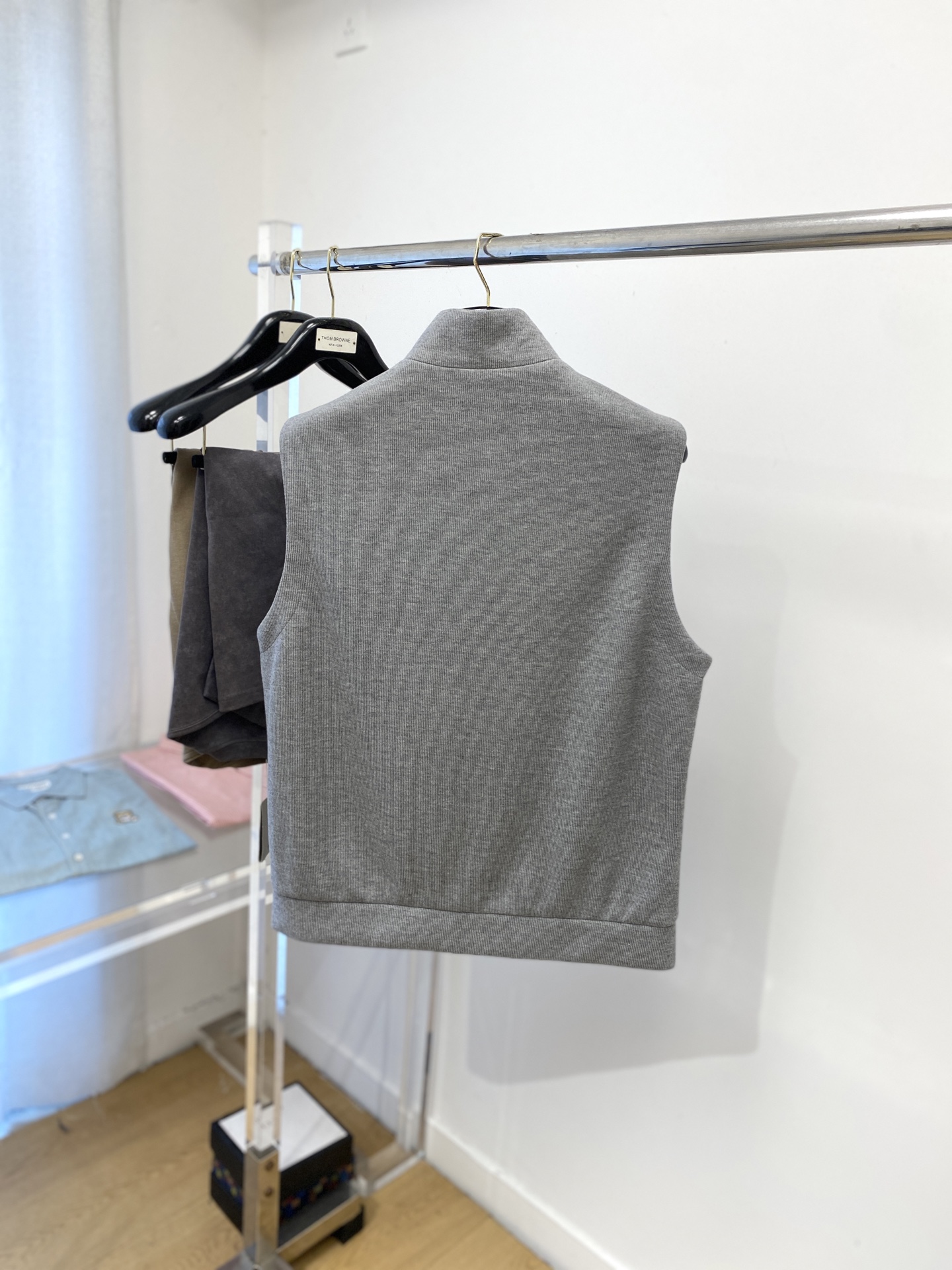 ￼ lP🆕、2025新品夹克马甲外套，时尚帅气，简约百搭款，胸前精致刺绣字母logo，定制原版面料，不仅