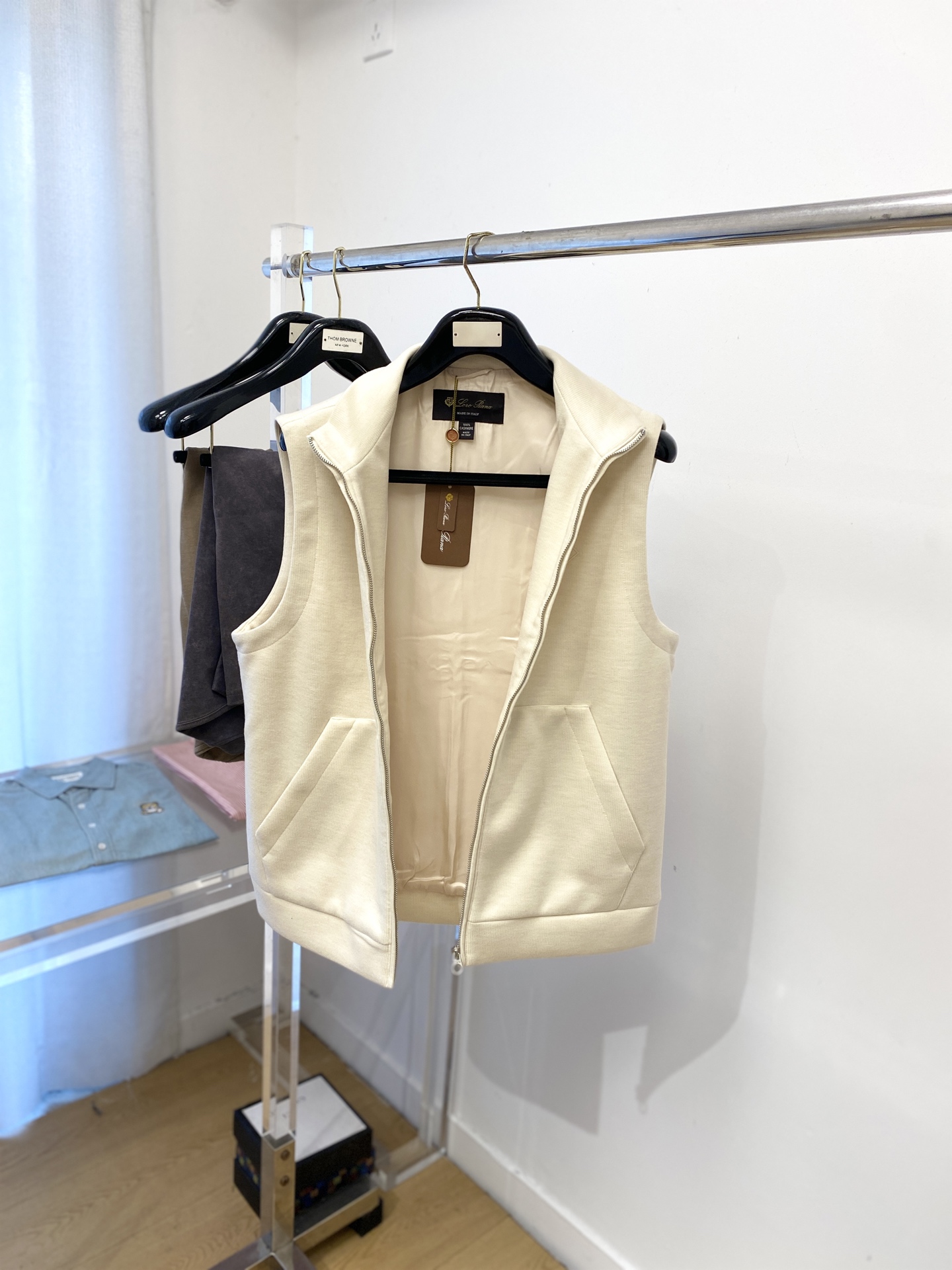 lP🆕、2025新品夹克马甲外套，时尚帅气，简约百搭款，胸前精致刺绣字母logo，定制原版面料，不仅挺括