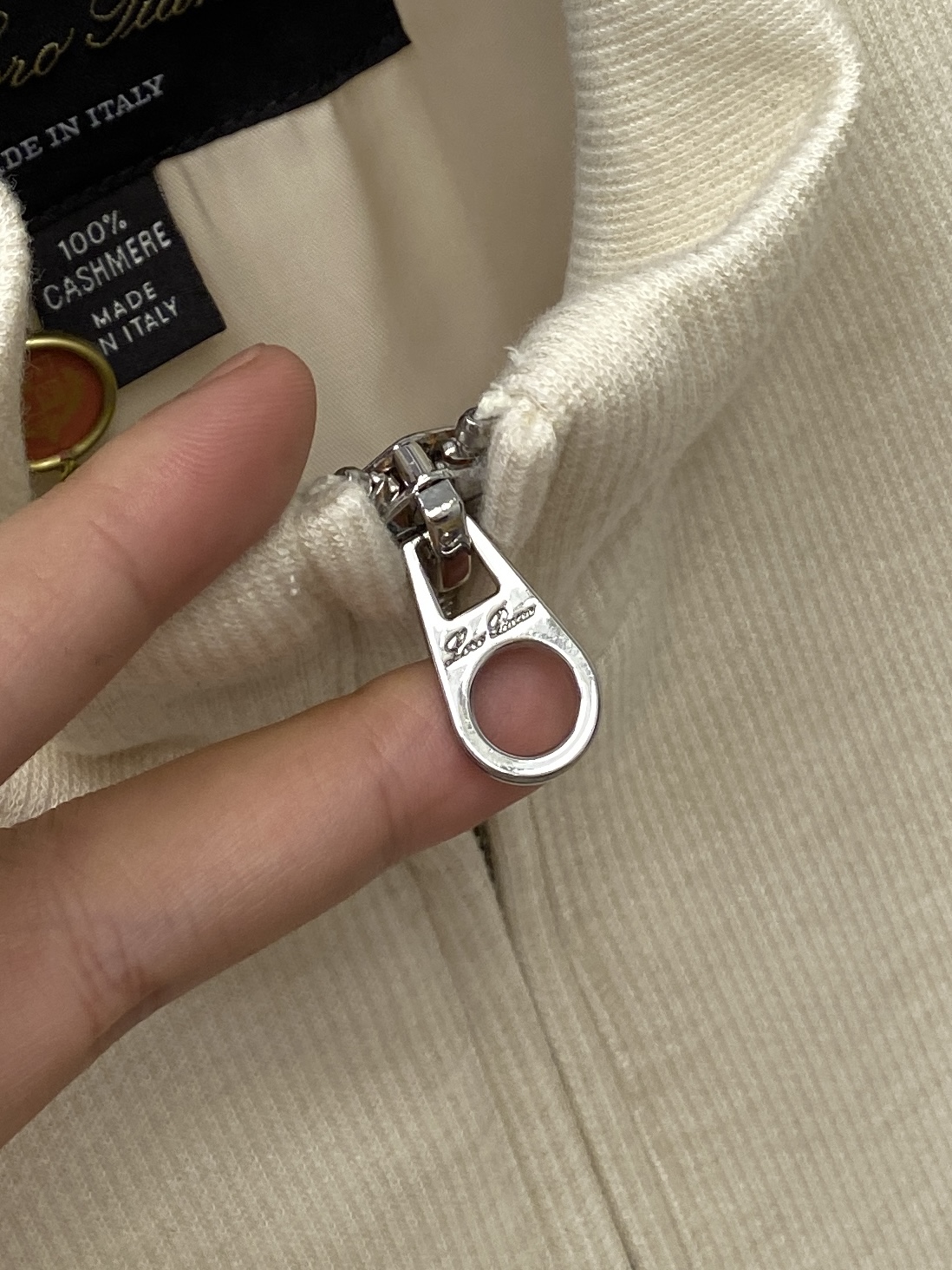 lP🆕、2025新品夹克马甲外套，时尚帅气，简约百搭款，胸前精致刺绣字母logo，定制原版面料，不仅挺括