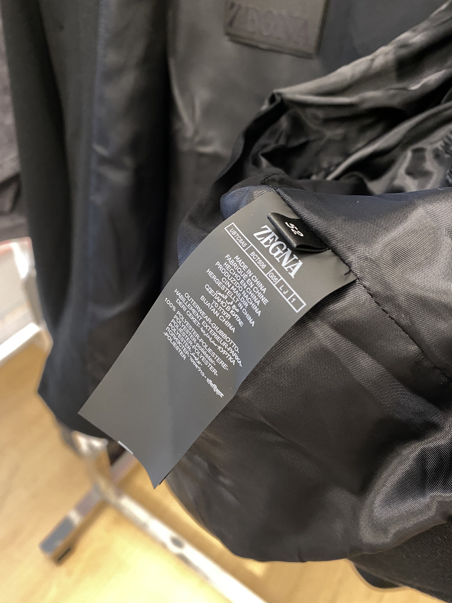 杰尼亚、2025新品夹克外套，时尚帅气，简约百搭款，原版辅料logo，定制原版面料，不仅挺括，保持潮流的