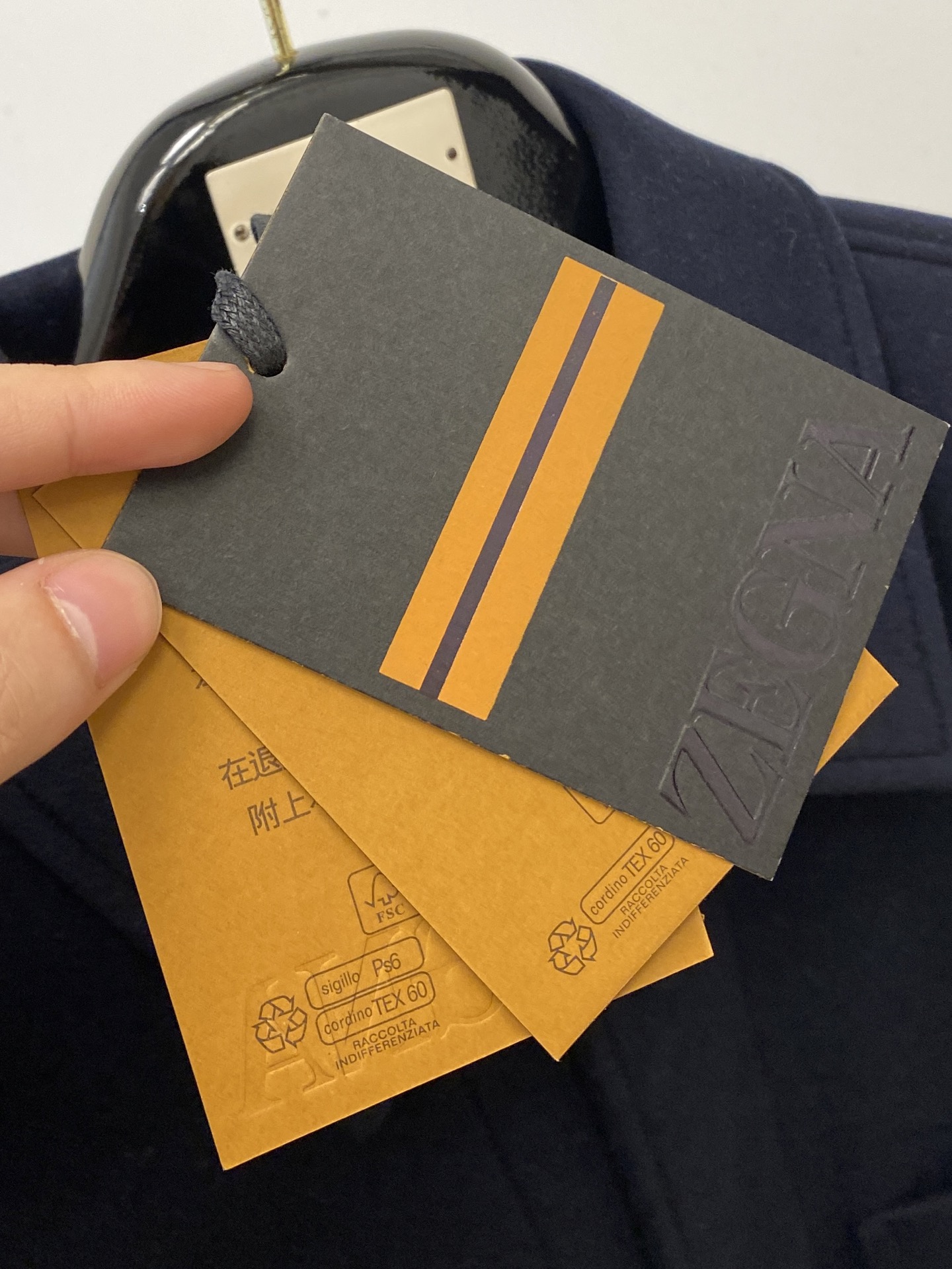 杰尼亚、2025新品夹克外套，时尚帅气，简约百搭款，原版辅料logo，定制原版面料，不仅挺括，保持潮流的