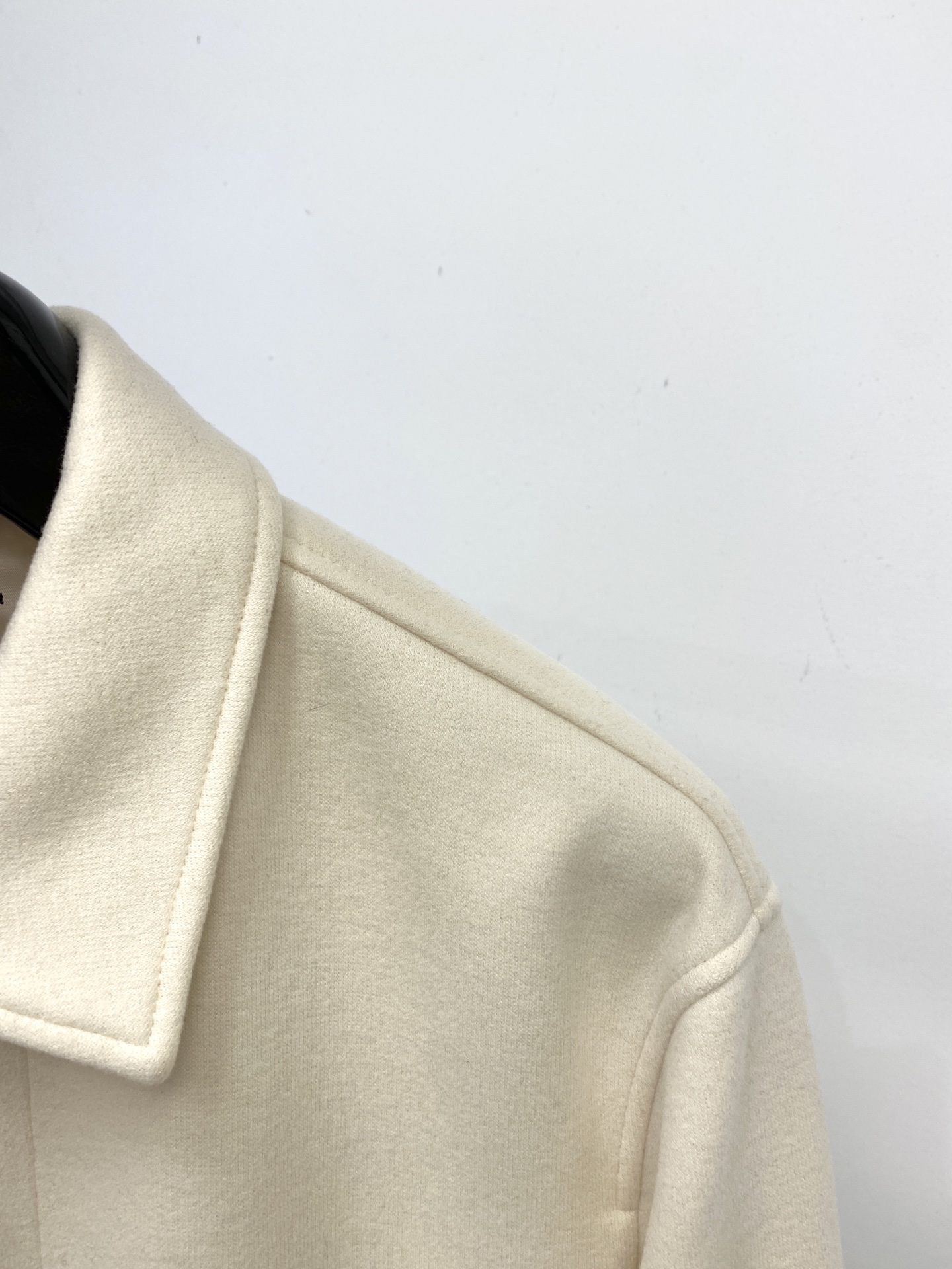 杰尼亚、2025新品夹克外套，时尚帅气，简约百搭款，原版辅料logo，定制原版面料，不仅挺括，保持潮流的