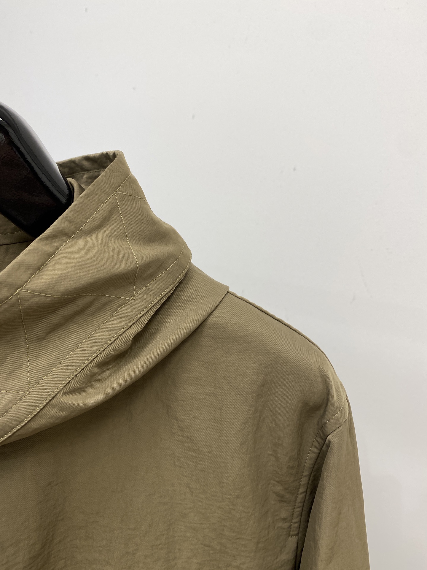 lP🆕、2025新品夹克外套，时尚帅气，简约百搭款，原版辅料logo，定制原版面料，不仅挺括，保持潮流的