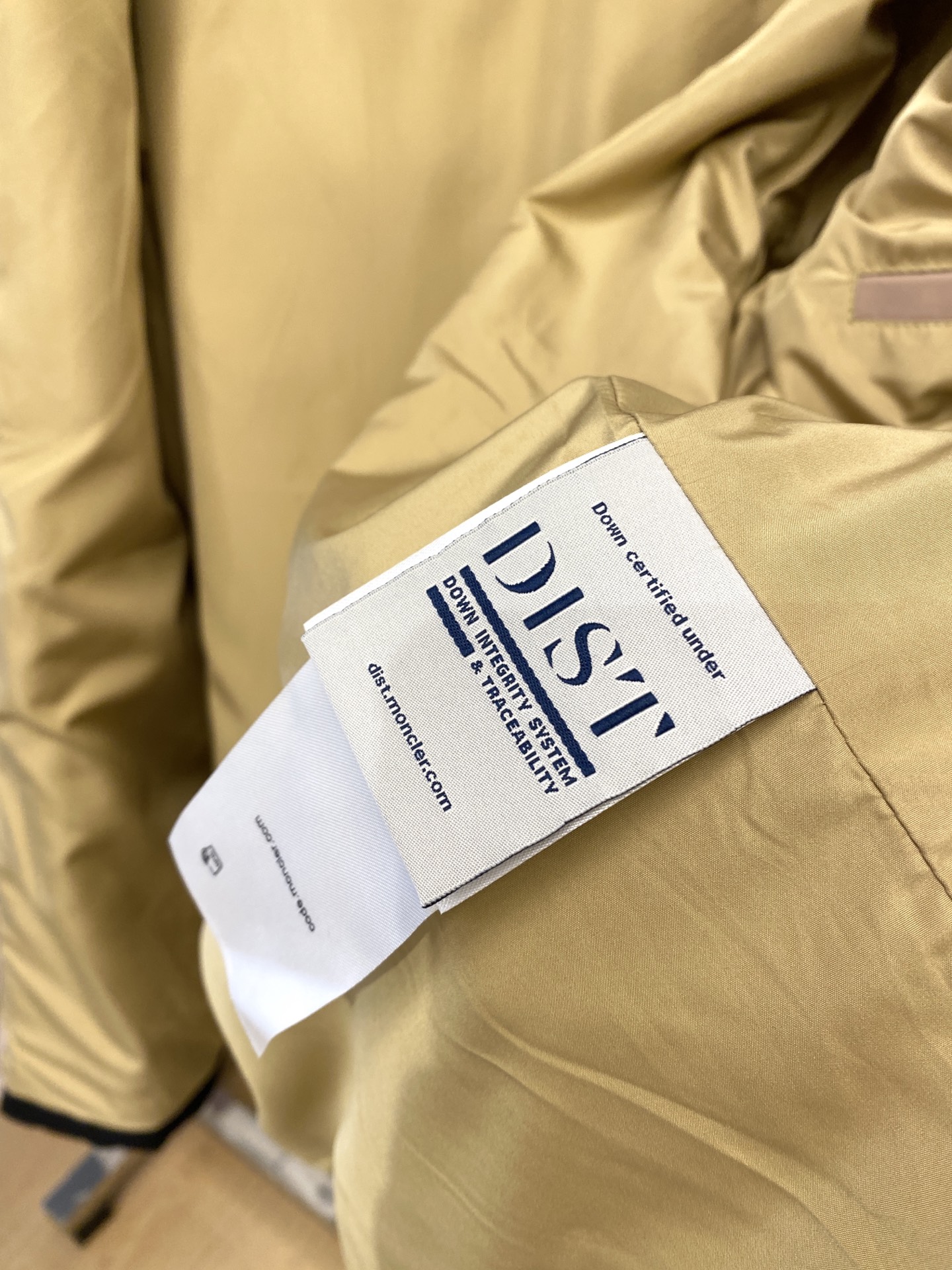 蒙口、2025新品夹克外套，时尚帅气，简约百搭款，袖口刺绣装饰图案logo，定制原版面料，不仅挺括，保持