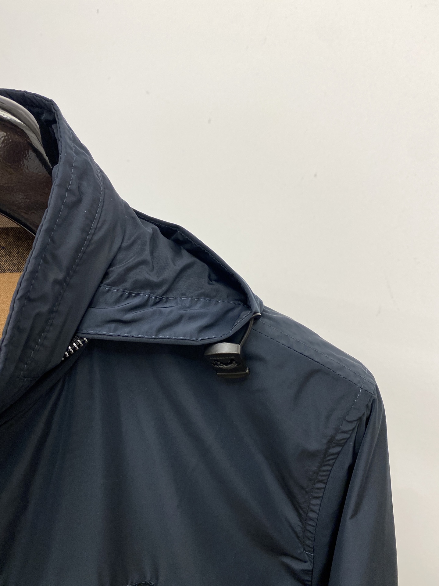 巴宝莉、2025新品夹克外套，时尚帅气，简约百搭款，胸前精致刺绣图案logo，定制原版面料，不仅挺括，保