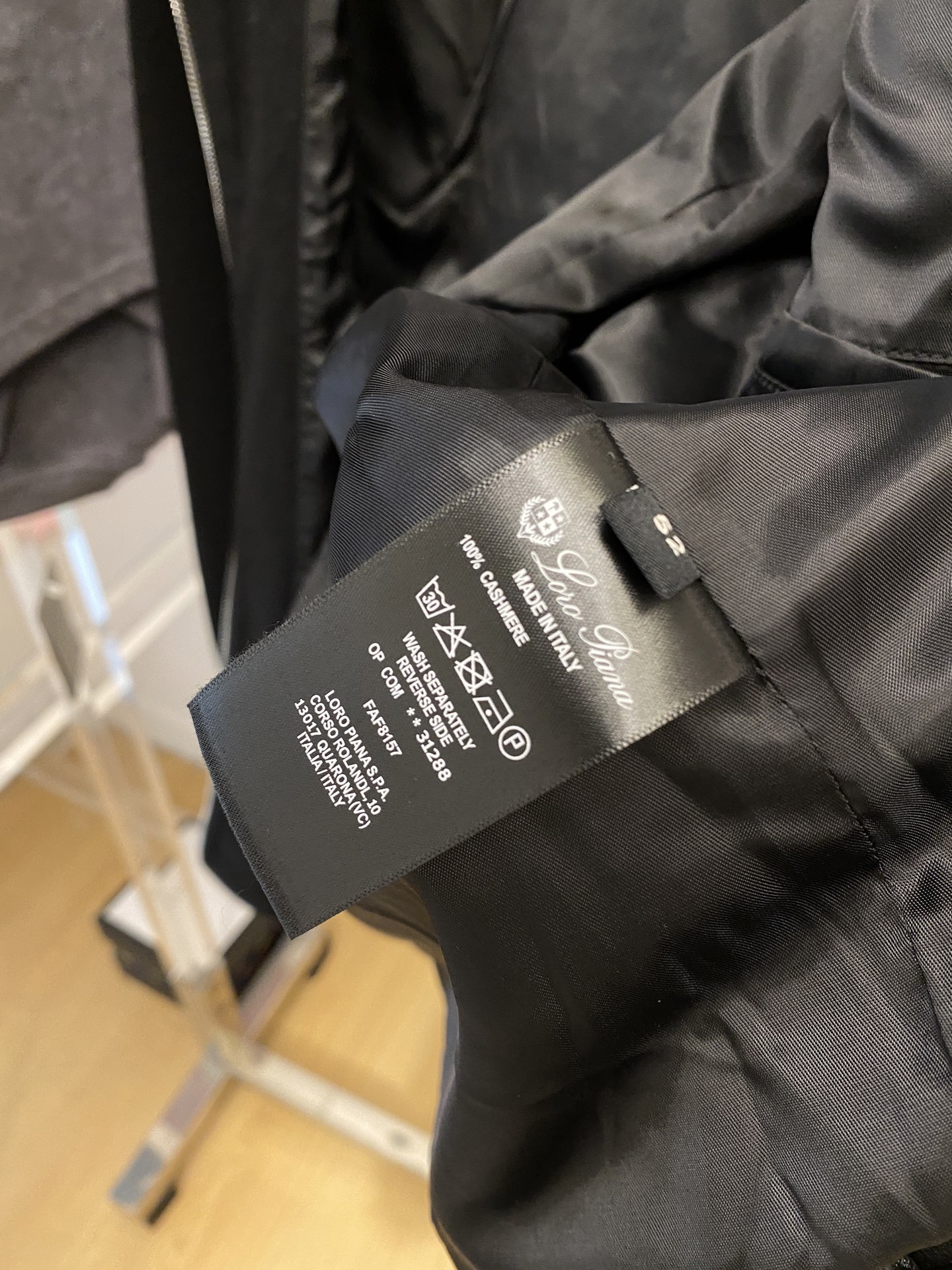 lP🆕、2025新品夹克外套，时尚帅气，简约百搭款，胸前精致刺绣字母logo，定制原版面料，不仅挺括，保