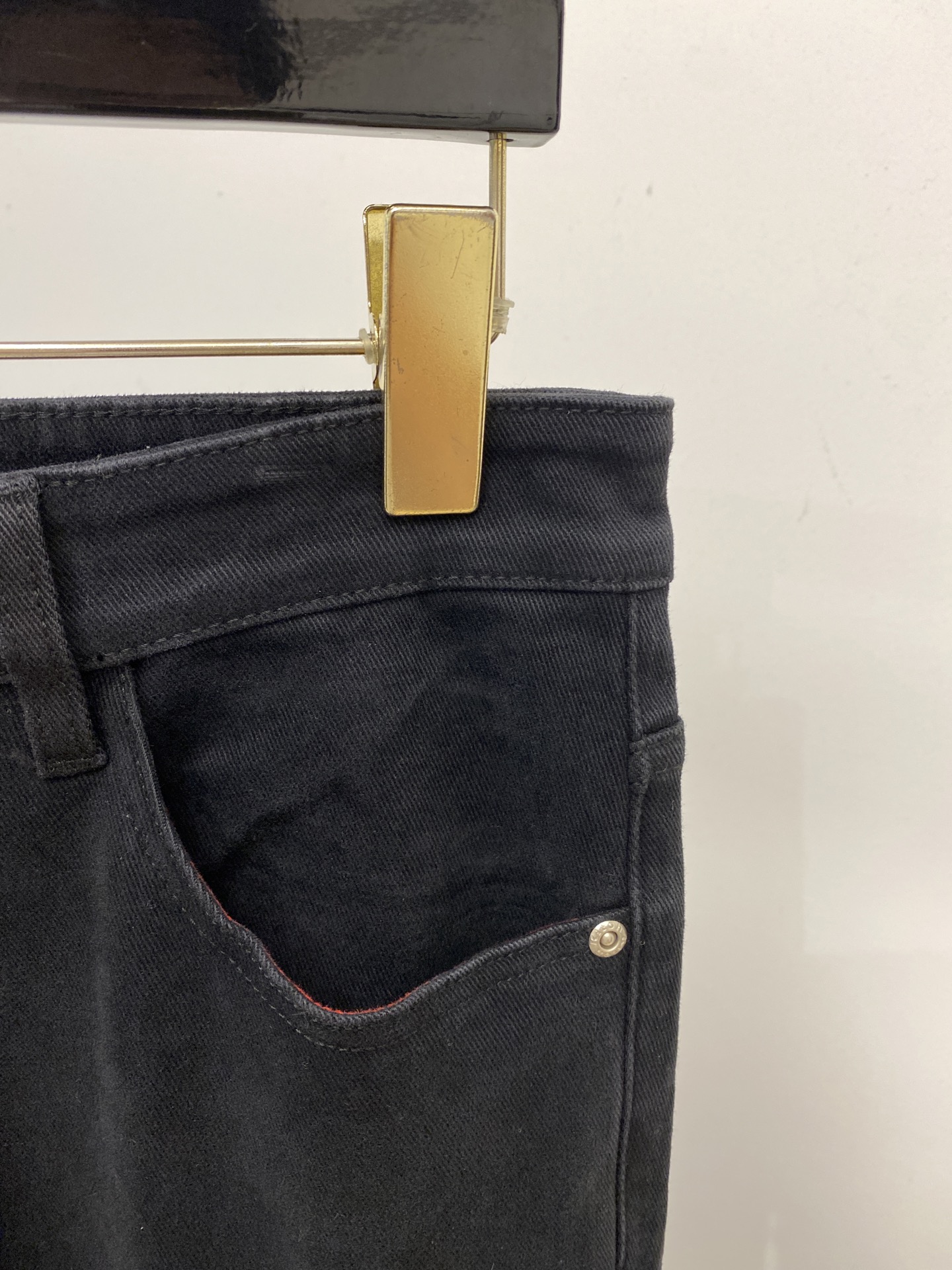 Kiton、2025最新品，专柜同步有售，原单狠货，水洗休闲牛仔裤，进口原版水洗弹力面料，舒适有弹性，原