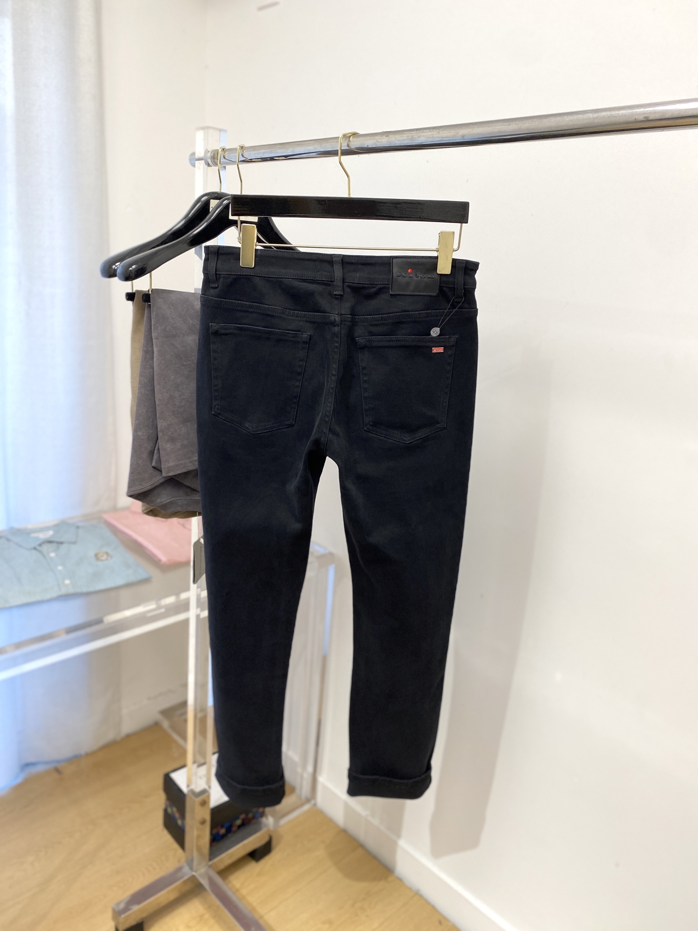 Kiton、2025最新品，专柜同步有售，原单狠货，水洗休闲牛仔裤，进口原版水洗弹力面料，舒适有弹性，原