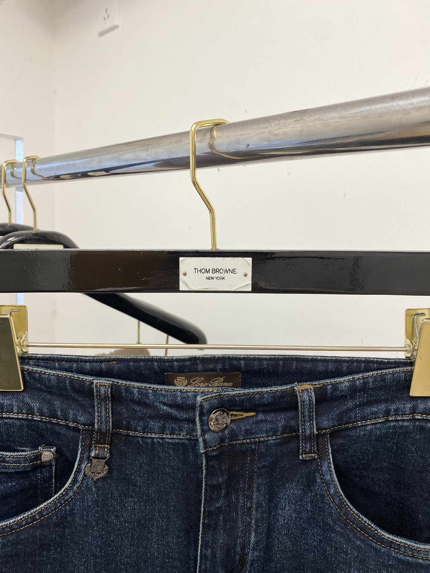 lP🆕、2025最新品，专柜同步有售，原单狠货，水洗休闲牛仔裤，进口原版水洗弹力面料，舒适有弹性，原版五