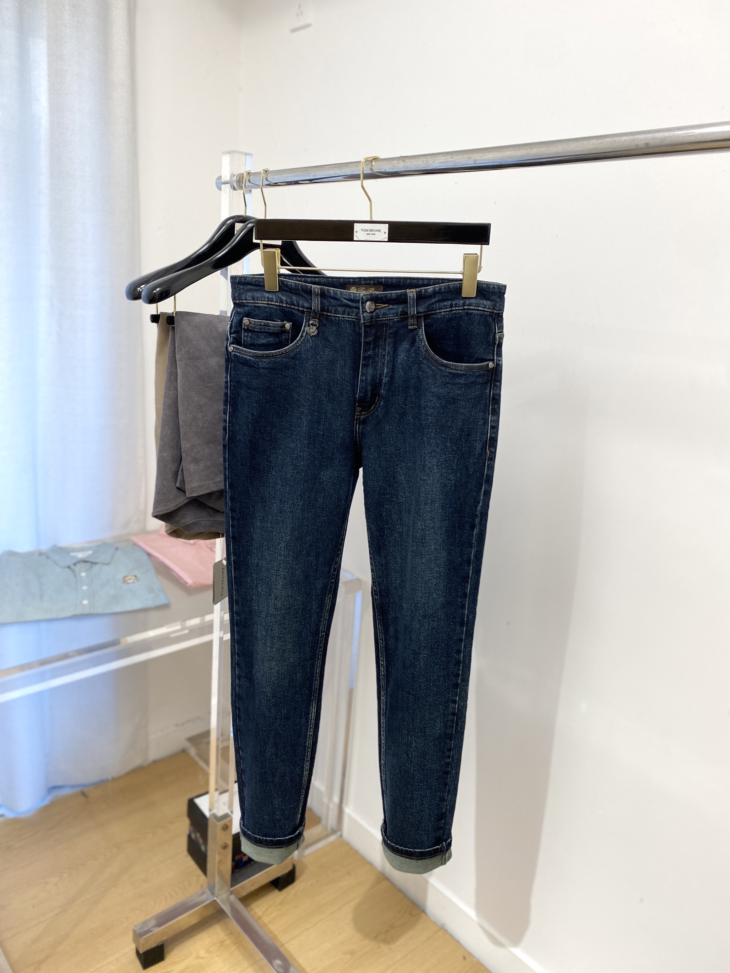 lP🆕、2025最新品，专柜同步有售，原单狠货，水洗休闲牛仔裤，进口原版水洗弹力面料，舒适有弹性，原版五