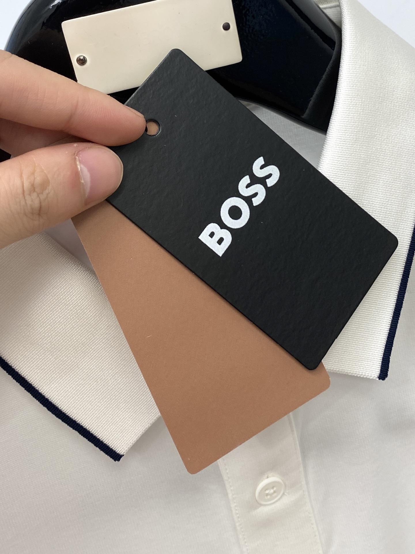 BOSS、2025新品短袖T恤，帅气时尚，胸前顶级印胶字母logo，简约百搭款。面料棉 不仅挺括，保持潮