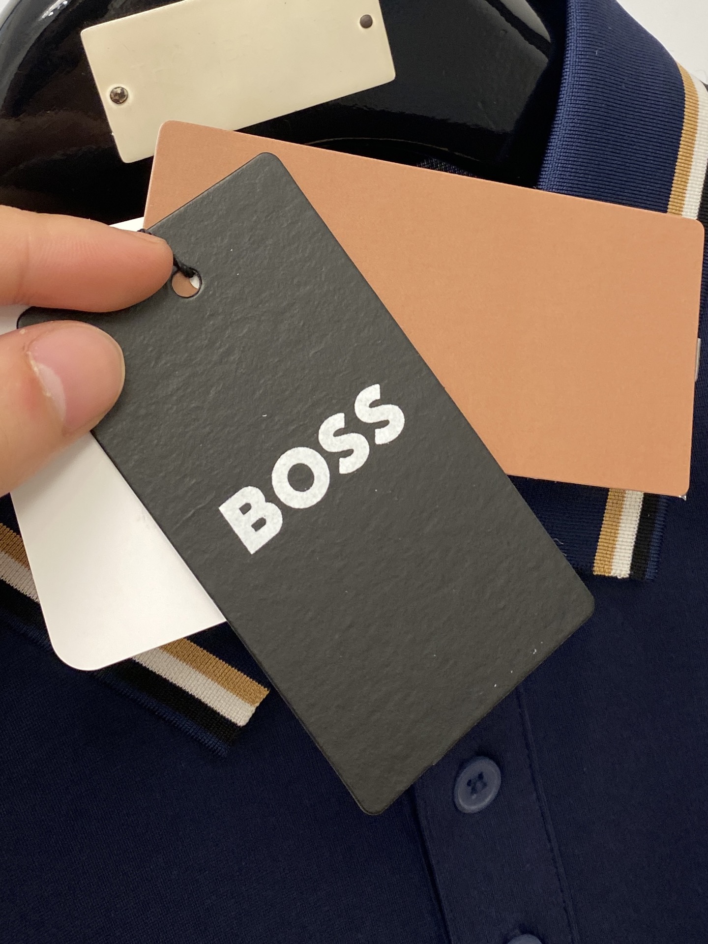 BOSS、2025新品短袖T恤，帅气时尚，胸前顶级印胶字母logo，简约百搭款。面料棉 不仅挺括，保持潮