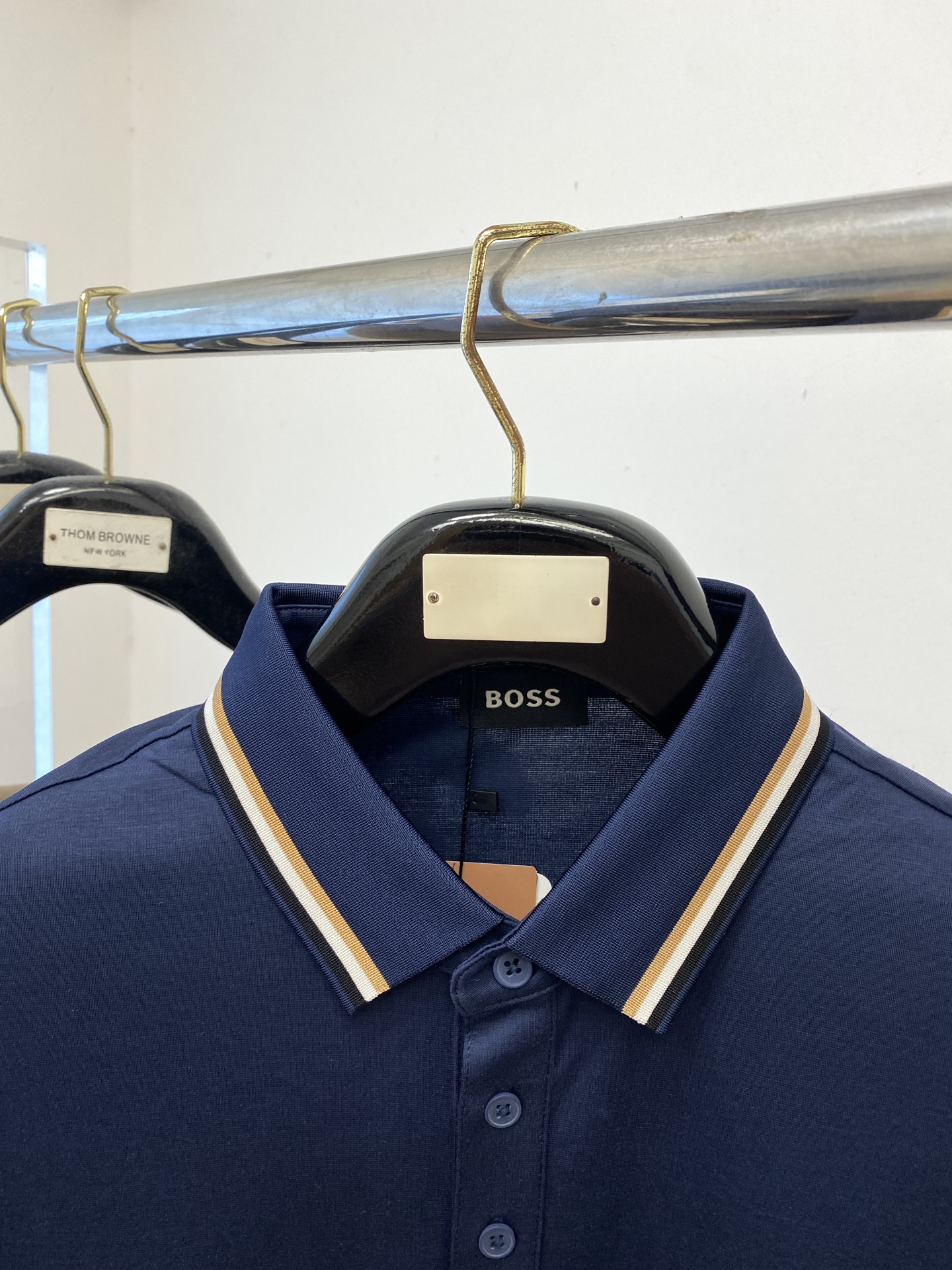 BOSS、2025新品短袖T恤，帅气时尚，胸前顶级印胶字母logo，简约百搭款。面料棉 不仅挺括，保持潮