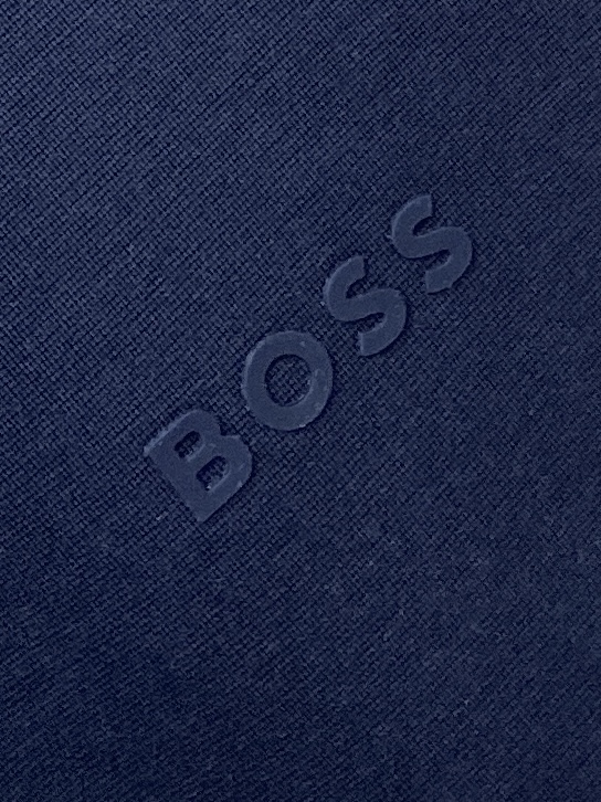 BOSS、2025新品短袖T恤，帅气时尚，胸前顶级印胶字母logo，简约百搭款。面料棉 不仅挺括，保持潮