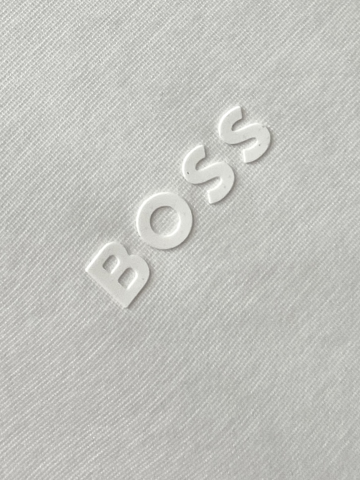 BOSS、2025新品短袖T恤，帅气时尚，胸前顶级印胶字母logo，简约百搭款。面料棉 不仅挺括，保持潮