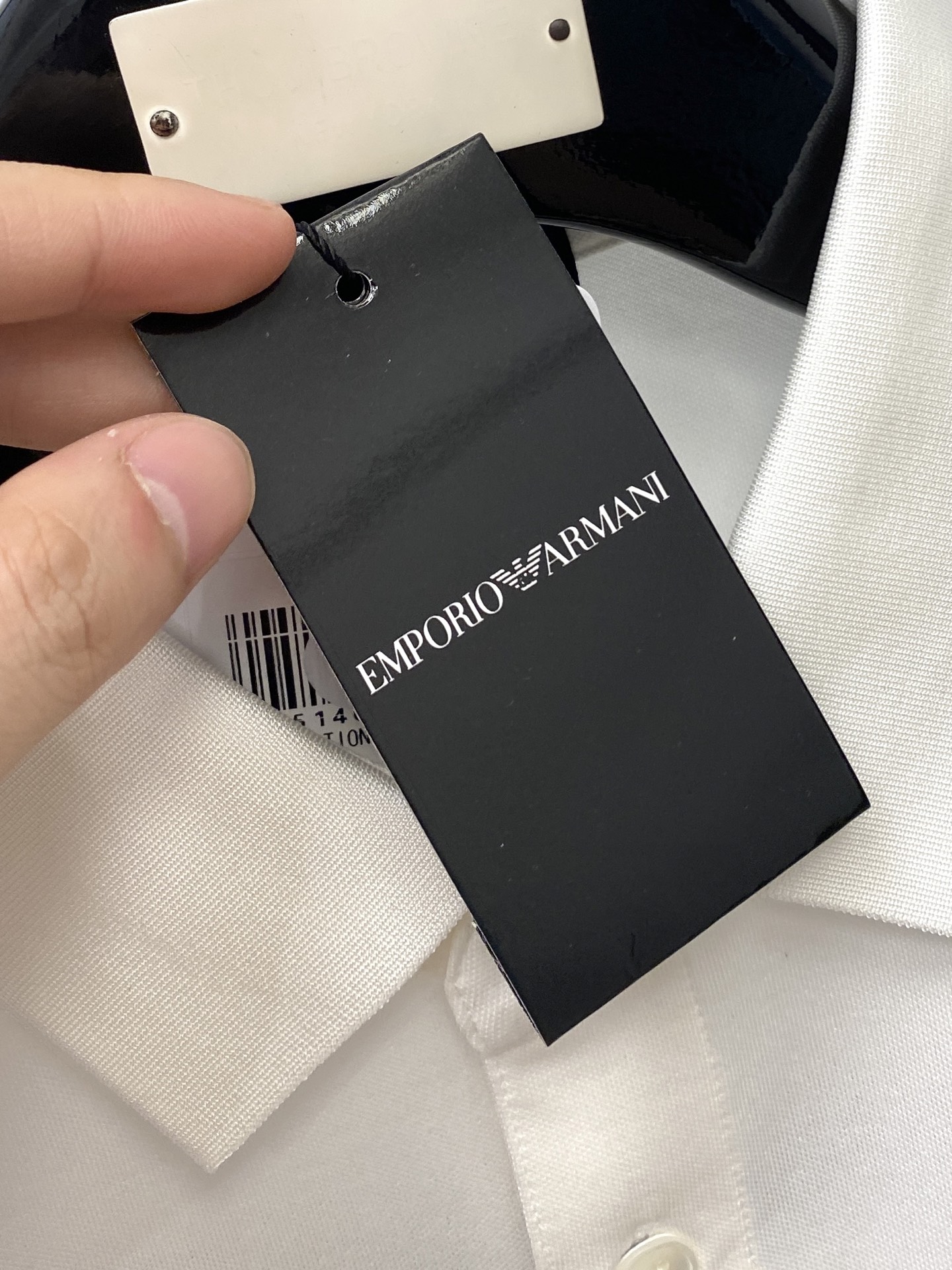 阿玛尼、2025新品短袖T恤，帅气时尚，胸前顶级凹凸印胶图案logo，简约百搭款。面料棉 不仅挺括，保持