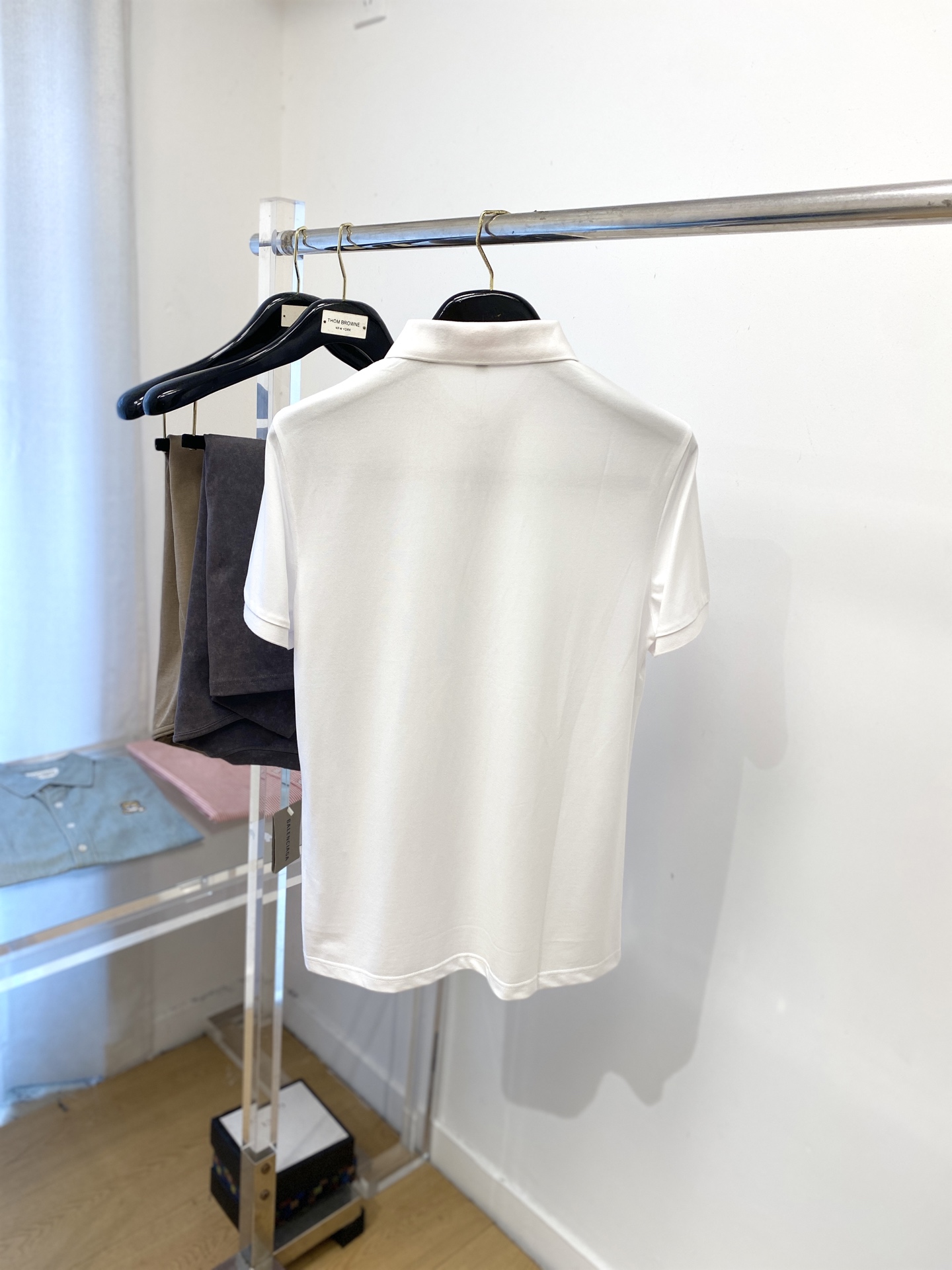 巴宝莉、2025新品短袖T恤，帅气时尚，胸前精致刺绣图案logo，简约百搭款。面料棉 不仅挺括，保持潮流