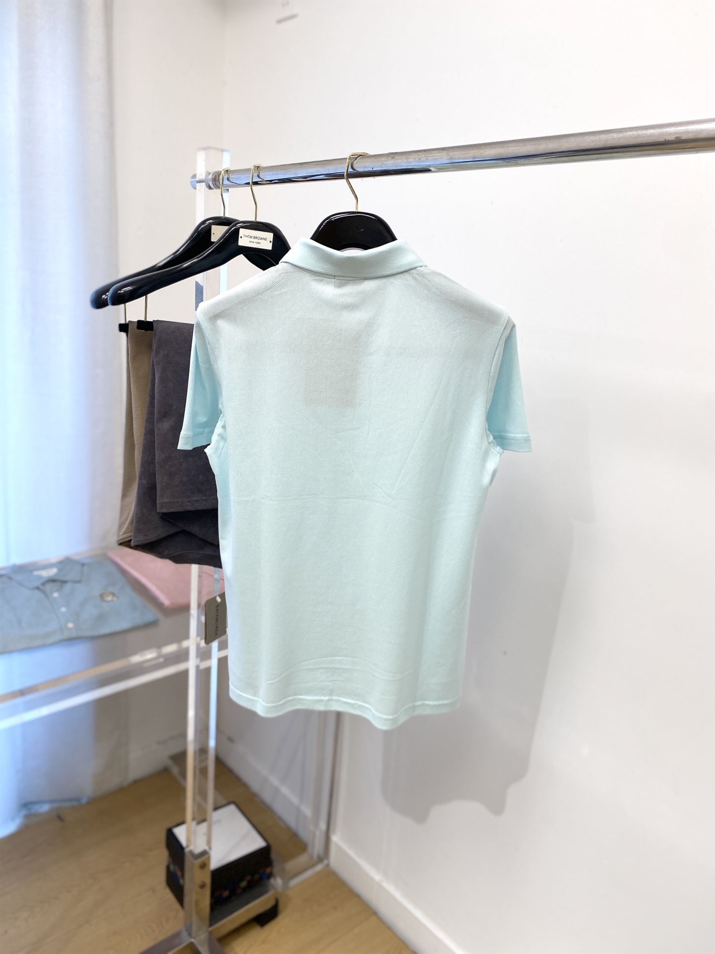 巴宝莉、2025新品短袖T恤，帅气时尚，胸前顶级印胶图案logo，简约百搭款。面料棉 不仅挺括，保持潮流