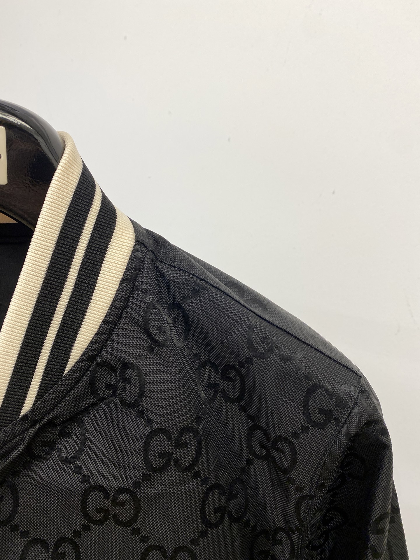 古奇、2025新品双面穿夹克外套，时尚帅气，简约百搭款，顶级数码定位定织字母logo，定制原版面料，不仅